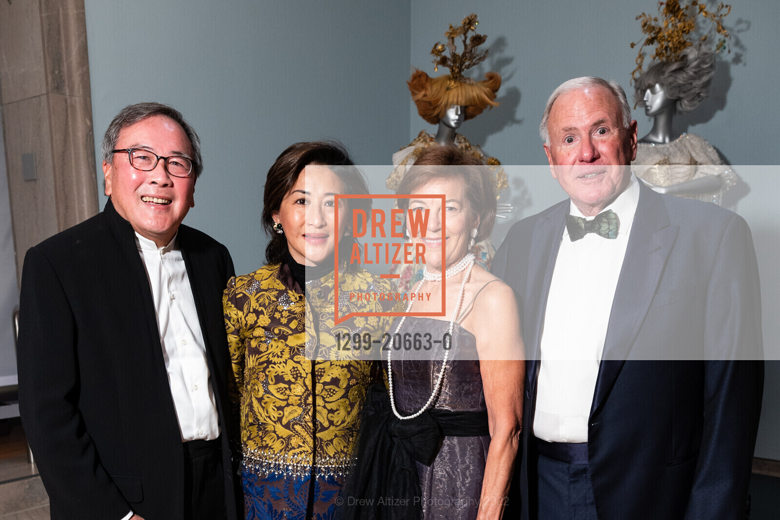 Tony Sun, Rosina Sun, Pam Huggins, David Wollenberg, FAMSF hosts Guo Pei Black Tie Exhibition Opening Dinner, de Young. 50 Hiagewa Dr, April 13th, 2022, Photo #1299-20663-0 Tony Sun, Rosina Sun, Pam Huggins, David Wollenberg, Photo #1299-20663-0