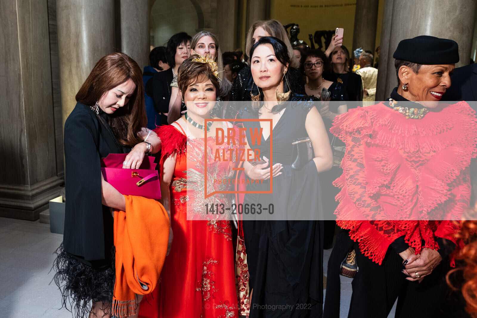 Paula West, Maggie Wong, Melynda Li, Valerie Coleman Morris, FAMSF hosts Guo Pei Black Tie Exhibition Opening Dinner, de Young. 50 Hiagewa Dr, April 13th, 2022, Photo #1413-20663-0 Paula West, Maggie Wong, Melynda Li, Valerie Coleman Morris, Photo #1413-20663-0