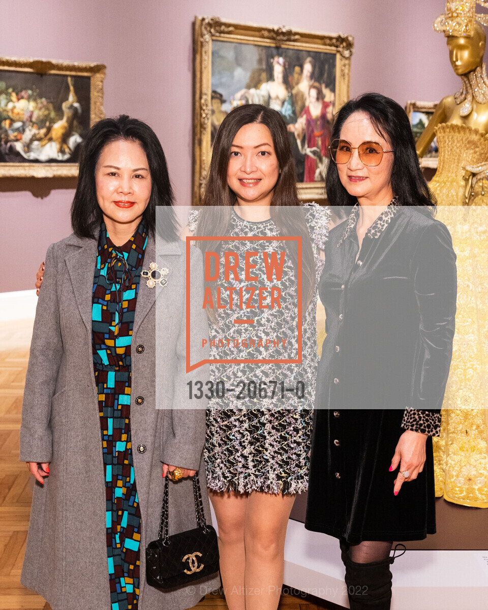 Joann Yip, Mary Tsui, Sherry Lee, FAMSF hosts Guo Pei Donor Opening, Legion of Honor. 100 34th Ave, April 14th, 2022, Photo #1330-20671-0 Joann Yip, Mary Tsui, Sherry Lee, Photo #1330-20671-0