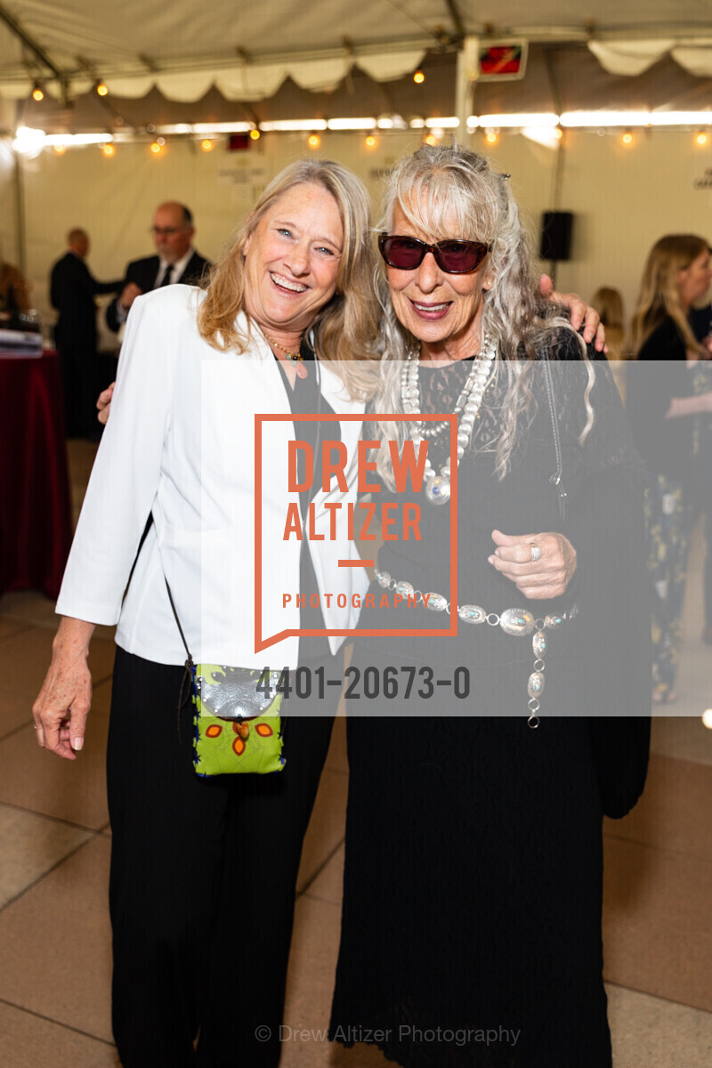 Laura Schnizler, Joan Valliant, Great Chefs & Wineries Benefiting LIFEHOUSE, Peacock Gap Clubhouse. 333 Biscayne Dr, Photo #4401-20673-0 Laura Schnizler, Joan Valliant, Photo #4401-20673-0
