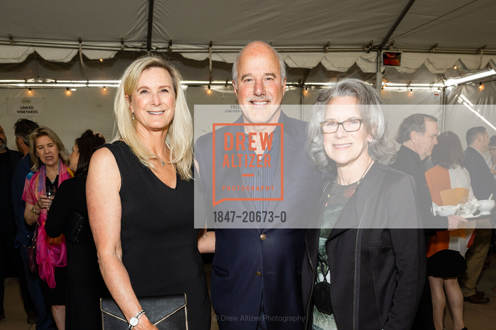 Linda Roland, Jim Finkelstein, Lynn Finkelstein, Great Chefs & Wineries Benefiting LIFEHOUSE, Peacock Gap Clubhouse. 333 Biscayne Dr, Photo #1847-20673-0 Linda Roland, Jim Finkelstein, Lynn Finkelstein, Photo #1847-20673-0