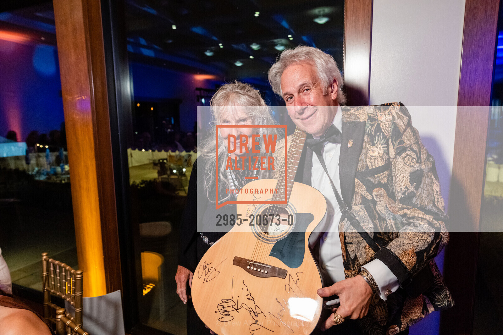 Joan Valliant, Bud E. Luv, Great Chefs & Wineries Benefiting LIFEHOUSE, Peacock Gap Clubhouse. 333 Biscayne Dr, Photo #2985-20673-0 Joan Valliant, Bud E. Luv, Photo #2985-20673-0