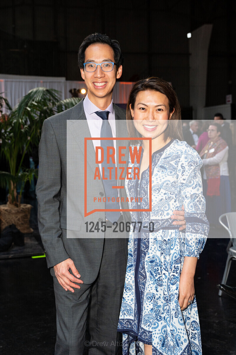 Christopher Yip, Jenny Yip, ReSurge Transformations Gala, Palace of Fine Arts. 3601 Lyon St, Photo #1245-20677-0 Christopher Yip, Jenny Yip, Photo #1245-20677-0