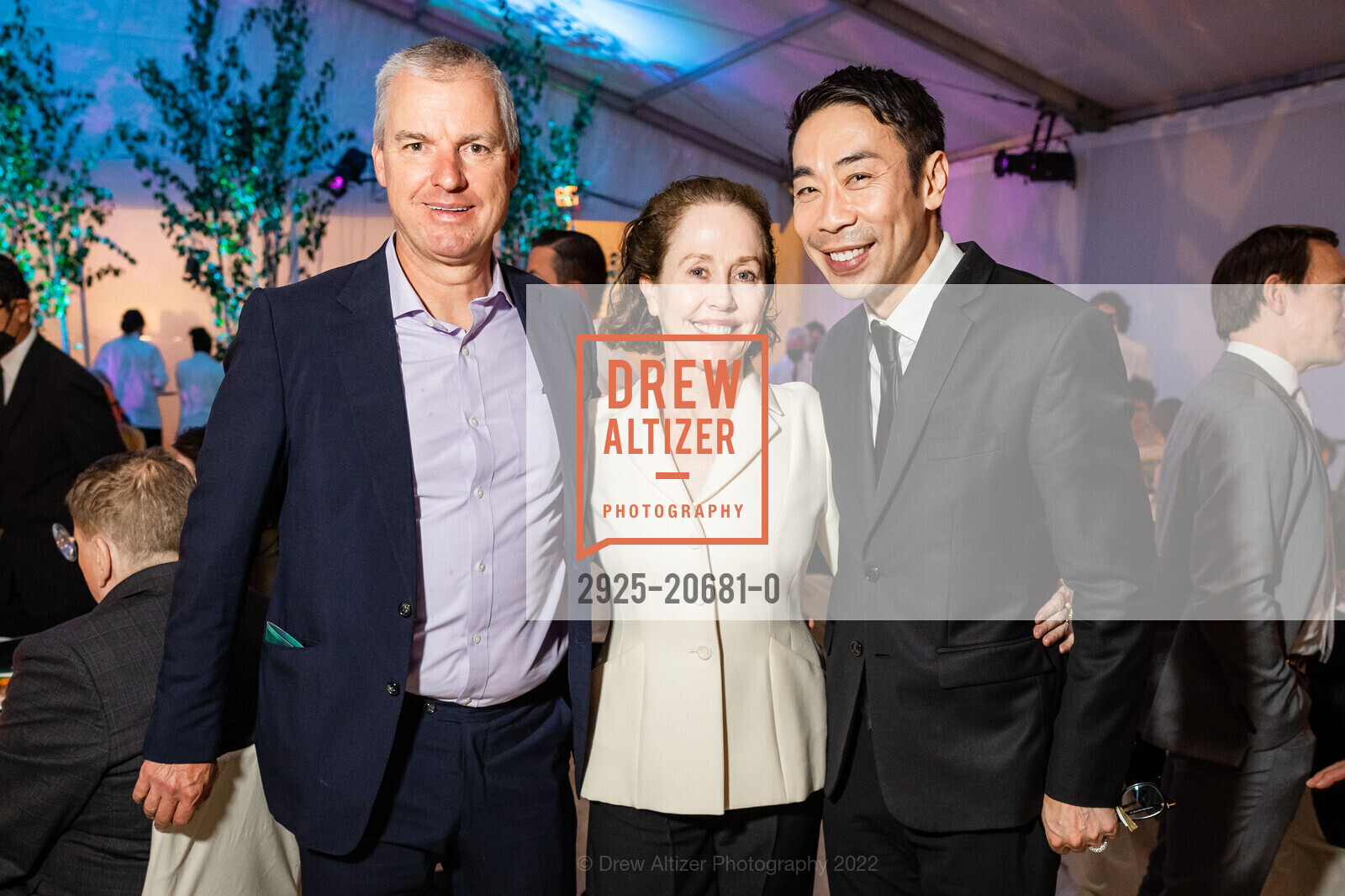 Mark Slavonia, Catherine Slavonia, Edwaard Liang, SF Ballet Celebration of Helgi Tomasson, San Francisco War Memorial and Performing Arts Center. 301 Van Ness Ave San Francisco, April 24th, 2022, Photo #2925-20681-0 Mark Slavonia, Catherine Slavonia, Edwaard Liang, Photo #2925-20681-0