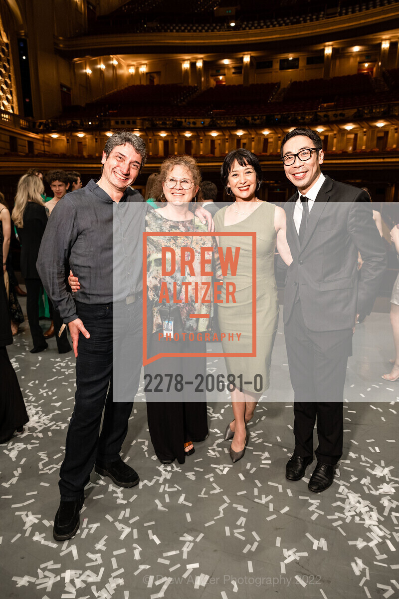 Pierre Vilanoba, Regina Bustillo, Virginia Long, Edwaard Liang, SF Ballet Celebration of Helgi Tomasson, San Francisco War Memorial and Performing Arts Center. 301 Van Ness Ave San Francisco, April 24th, 2022, Photo #2278-20681-0 Pierre Vilanoba, Regina Bustillo, Virginia Long, Edwaard Liang, Photo #2278-20681-0