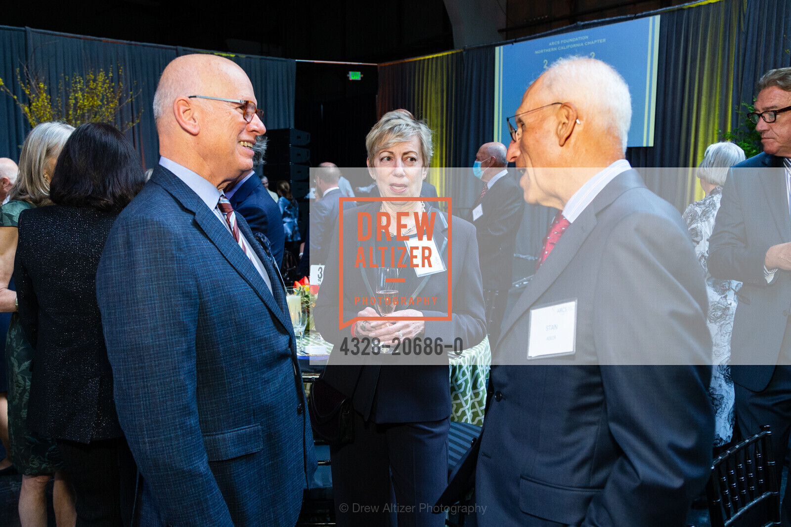 Lynn Jacobs, Stan Adler, ARCS NCC An Affair to Remember, Celebrating Scholar Advancements in Science, Palace of Fine Arts. 3601 Lyon Street, Photo #4328-20686-0 Lynn Jacobs, Stan Adler, Photo #4328-20686-0