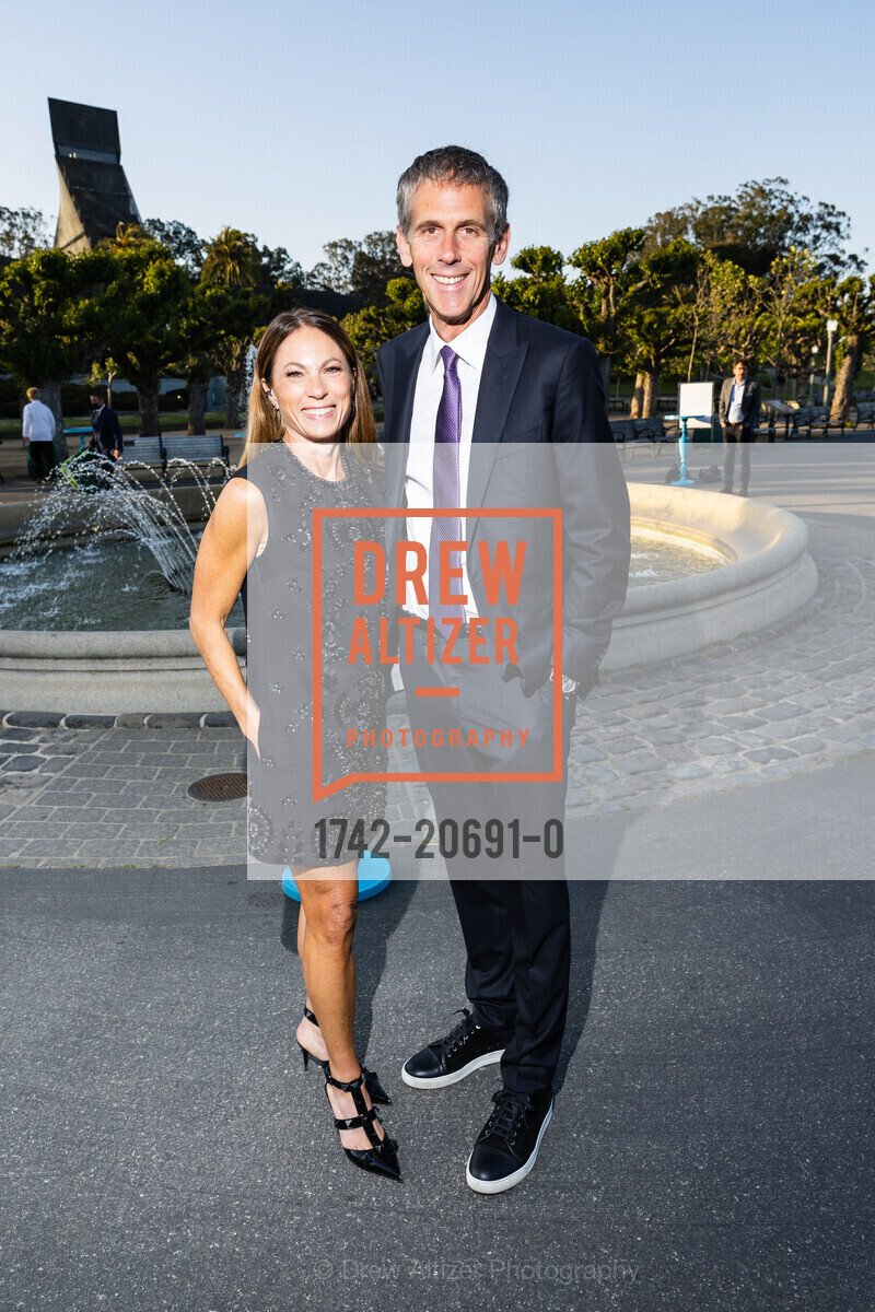 Samantha Harnett, Lanny Baker, California Academy of Sciences BIG BANG | NEXT WAVE Gala, Academy of Sciences. 55 Music Concourse Dr, Photo #1742-20691-0 Samantha Harnett, Lanny Baker, Photo #1742-20691-0
