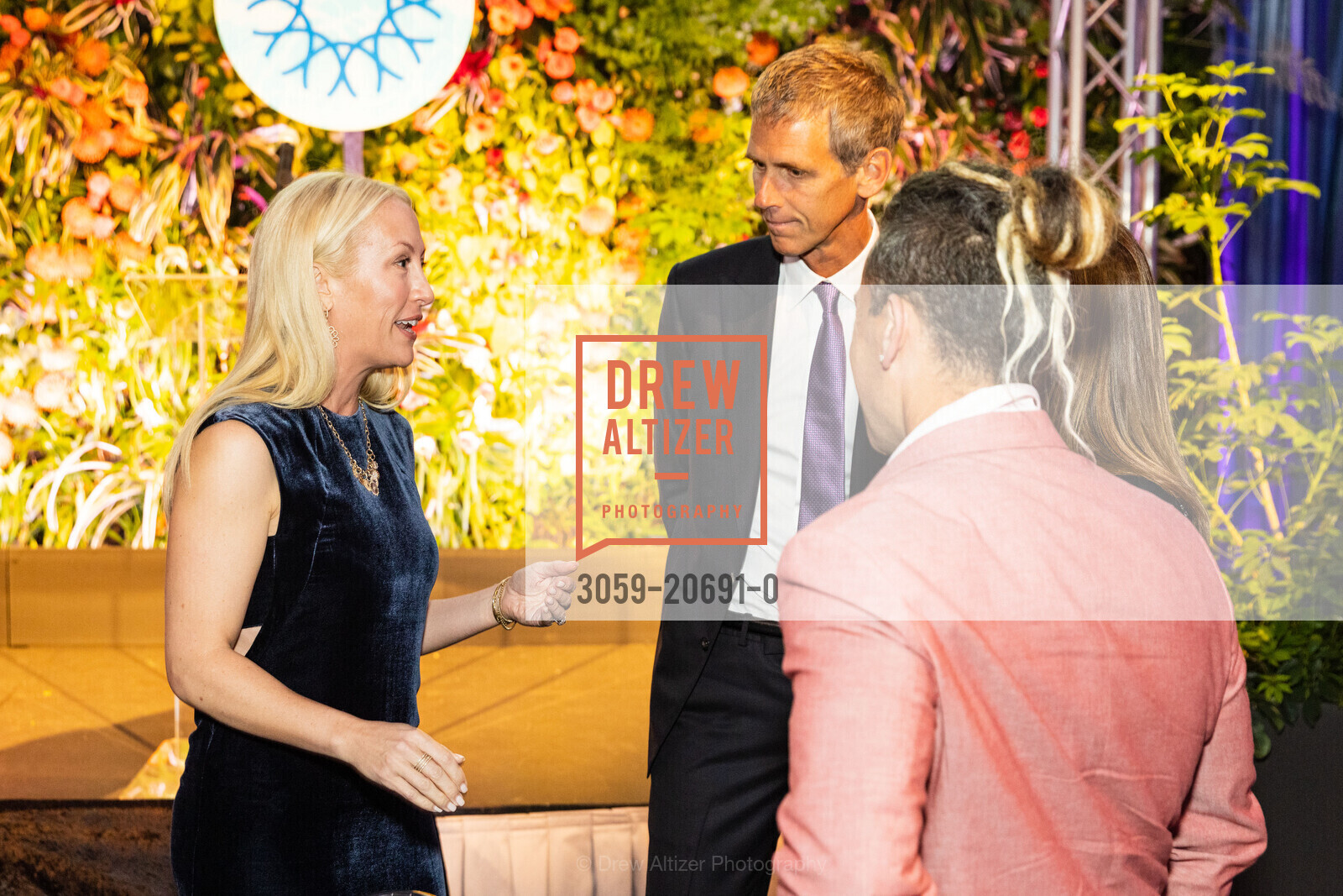 Julia Hartz, Lanny Baker, California Academy of Sciences BIG BANG | NEXT WAVE Gala, Academy of Sciences. 55 Music Concourse Dr, Photo #3059-20691-0 Julia Hartz, Lanny Baker, Photo #3059-20691-0