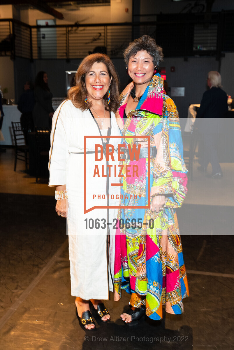 Rosie Torres, Lan Shaw, Oakland Ballet Company's LEGACY GALA, Oakland Ballet. 252 2nd St, April 30th, 2022, Photo #1063-20695-0 Rosie Torres, Lan Shaw, Photo #1063-20695-0