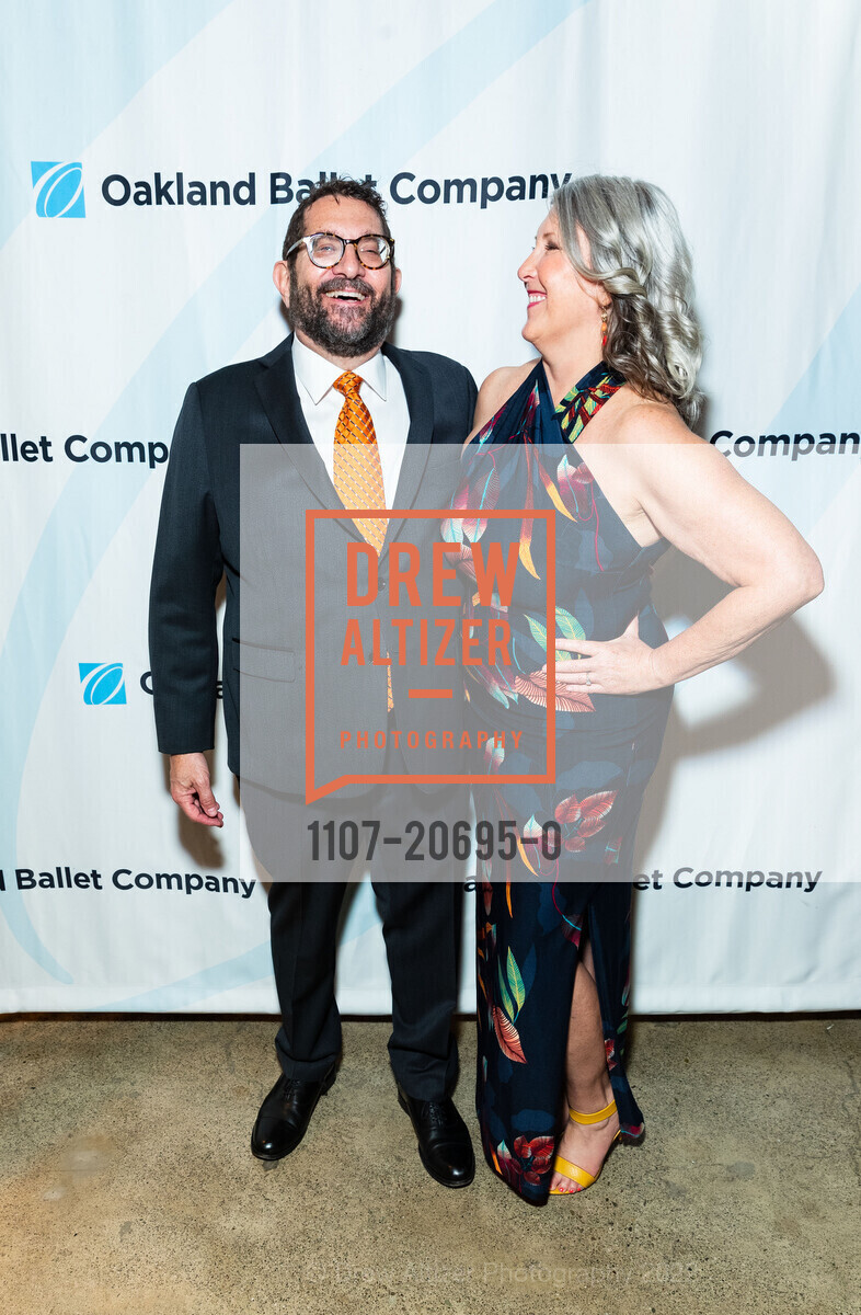 Dave Joseph, Michele Joseph, Oakland Ballet Company's LEGACY GALA, Oakland Ballet. 252 2nd St, April 30th, 2022, Photo #1107-20695-0 Dave Joseph, Michele Joseph, Photo #1107-20695-0