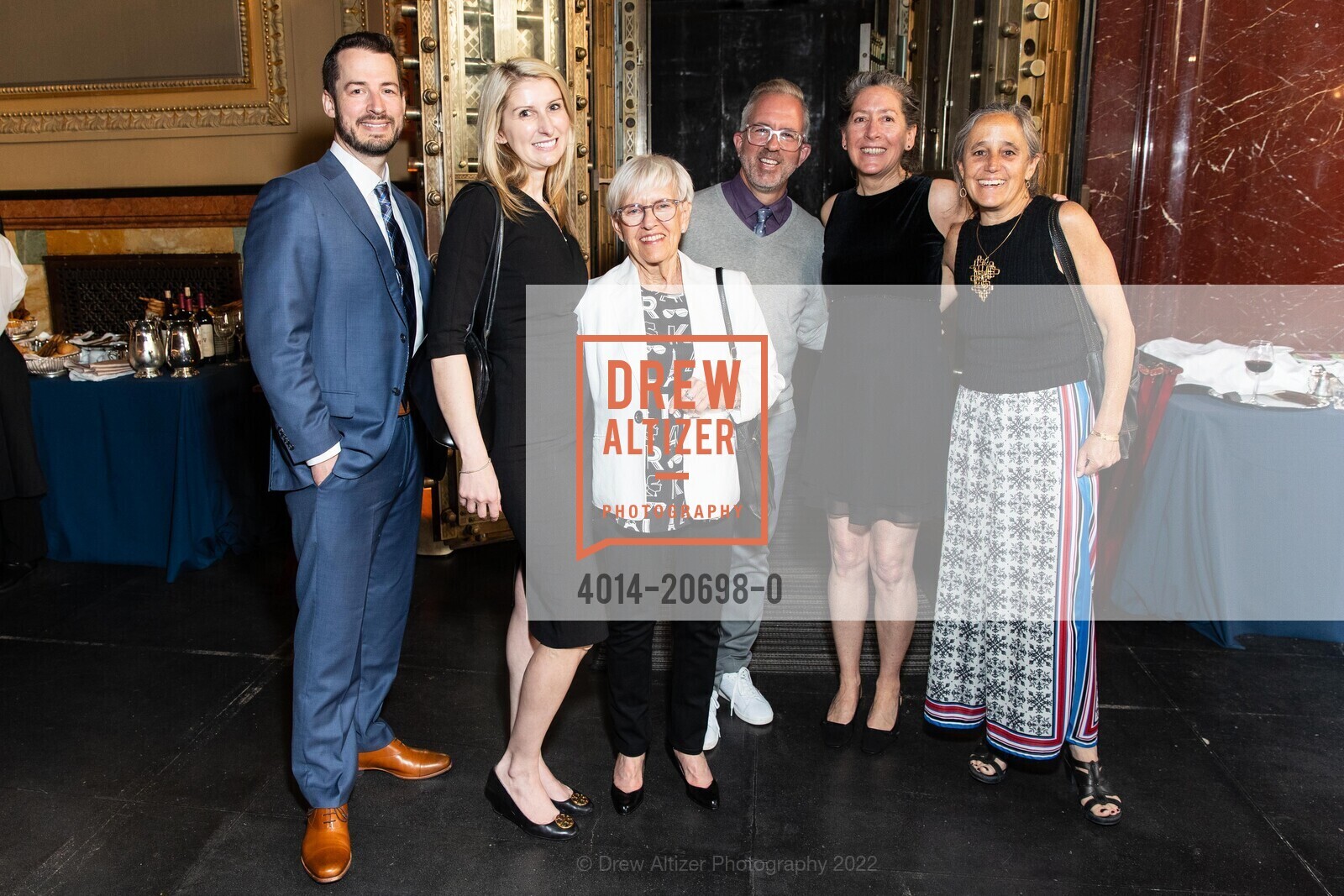 Darren Kalb, Tamara Lowenberg, Beth Dyer, Chad Dyer, Carrie Hook, Jane Schisgal, Compass Family Services Spring Benefit, The Hibernia. 1 Jones St, May 3rd, 2022, Photo #4014-20698-0 Darren Kalb, Tamara Lowenberg, Beth Dyer, Chad Dyer, Carrie Hook, Jane Schisgal, Photo #4014-20698-0