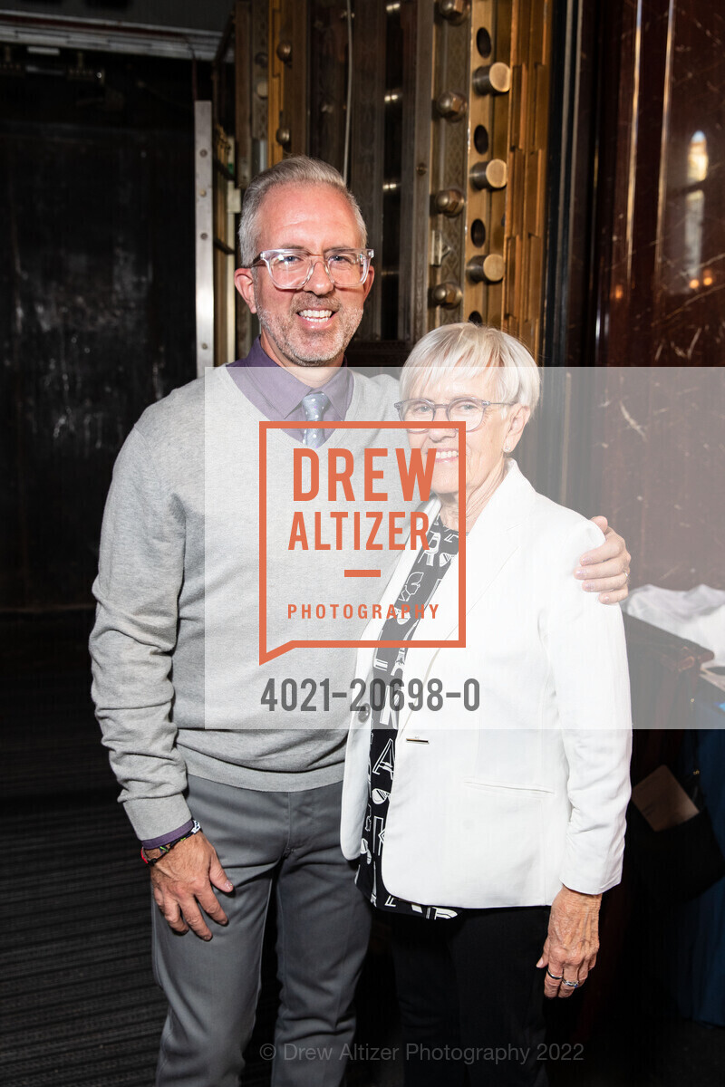 Chad Dyer, Beth Dyer, Compass Family Services Spring Benefit, The Hibernia. 1 Jones St, May 3rd, 2022, Photo #4021-20698-0 Chad Dyer, Beth Dyer, Photo #4021-20698-0