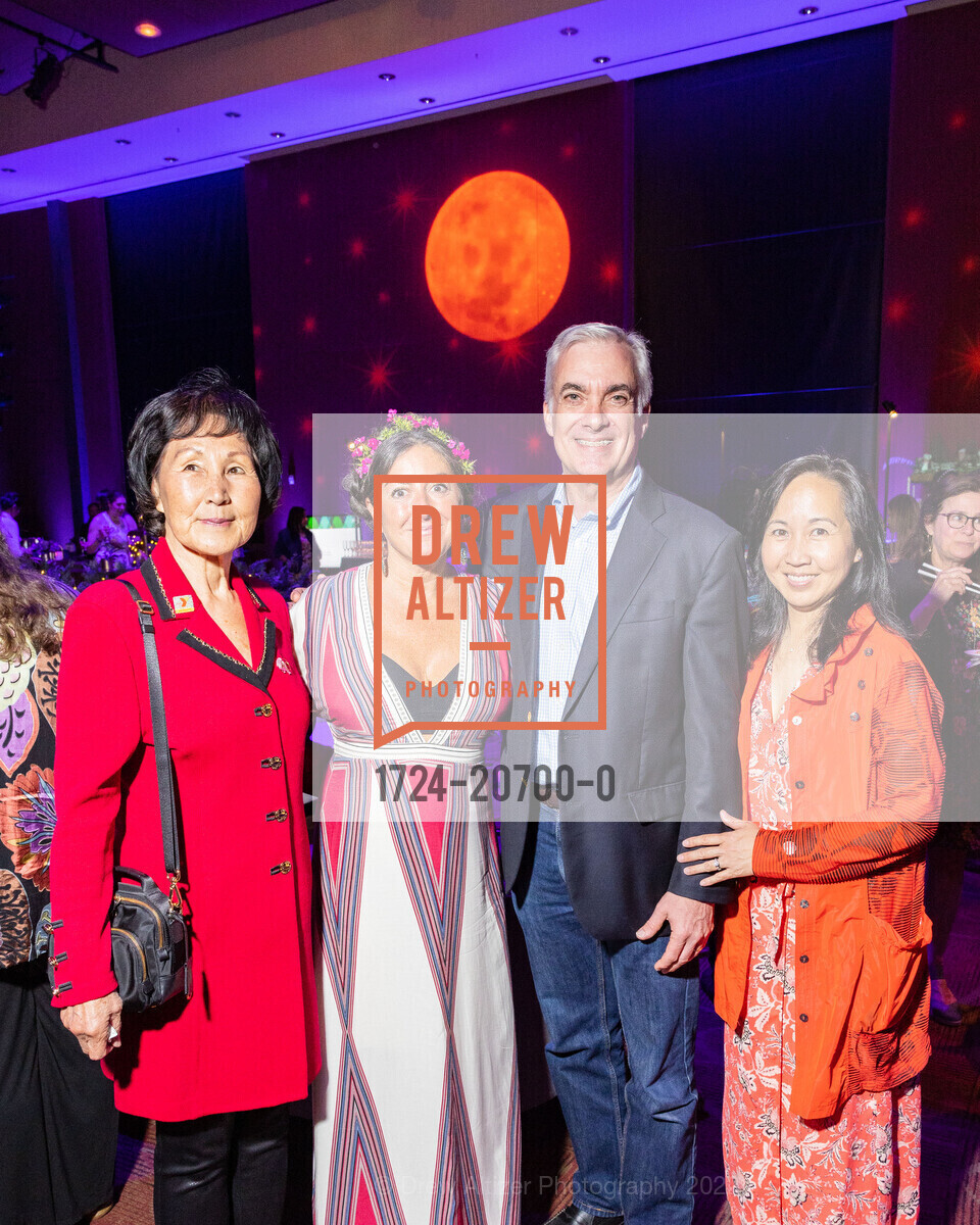 Nancy Wee, Karla Cianci, Brent Vallat, Sylvia Vallat, Photo #1724-20700-0