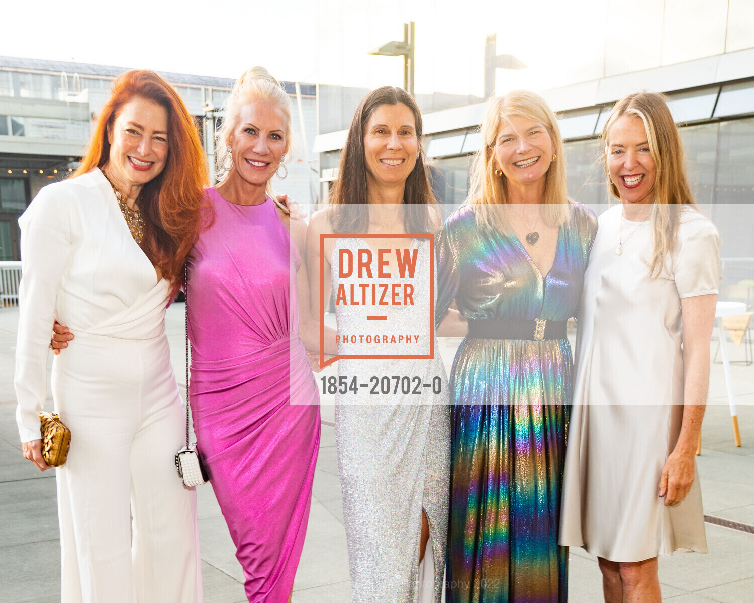 Sheila Nahi, Holly Peterson, Jennifer Fonstad, Martha Ehmann Conte, Heather King, Exploratorium's Party at the Piers, Exploratorium. Pier 15, May 6th, 2022, Photo #1854-20702-0 Sheila Nahi, Holly Peterson, Jennifer Fonstad, Martha Ehmann Conte, Heather King, Photo #1854-20702-0