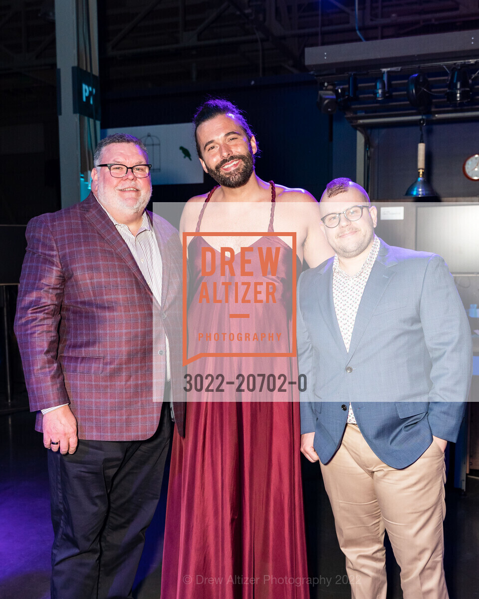 Andrew Lloyd, Jonathan van Ness, Frank Holzschuh, Exploratorium's Party at the Piers, Exploratorium. Pier 15, May 6th, 2022, Photo #3022-20702-0 Andrew Lloyd, Jonathan van Ness, Frank Holzschuh, Photo #3022-20702-0