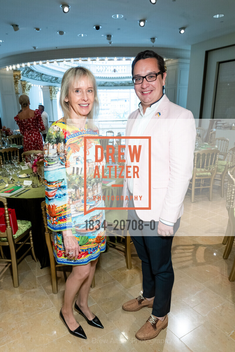 Sigrun Graeff, Christopher Wiseman, SF Opera Guild and Neiman Marcus San Francisco Present Carolina Herrera w/Special Appearance by Creative Director Wes Gordon, Neiman Marcus. 150 Stockton, May 11th, 2022, Photo #1834-20708-0 Sigrun Graeff, Christopher Wiseman, Photo #1834-20708-0