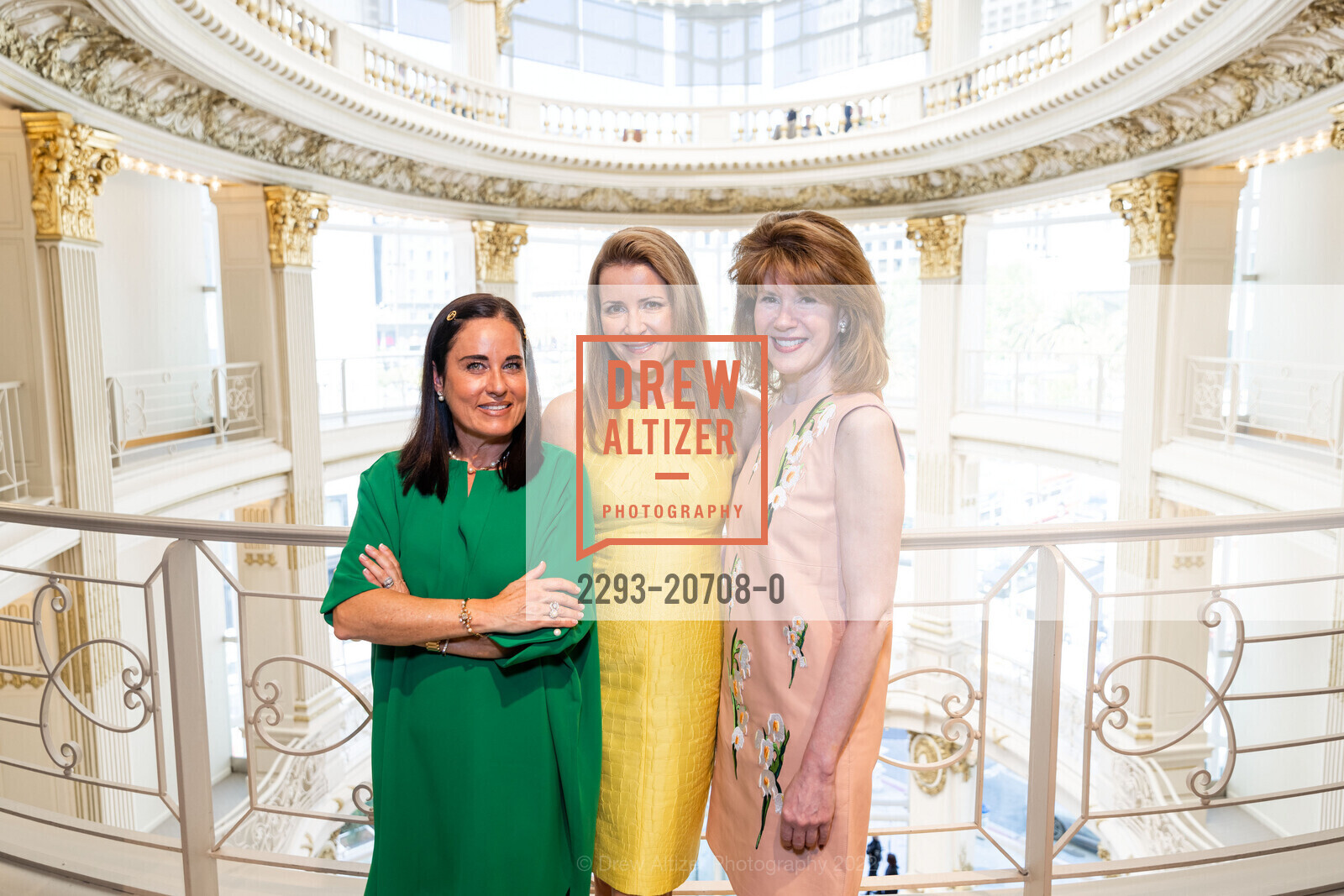 Natalia Urrutia, Michelle Ritchie, Elaine Mellis, Photo #2293-20708-0