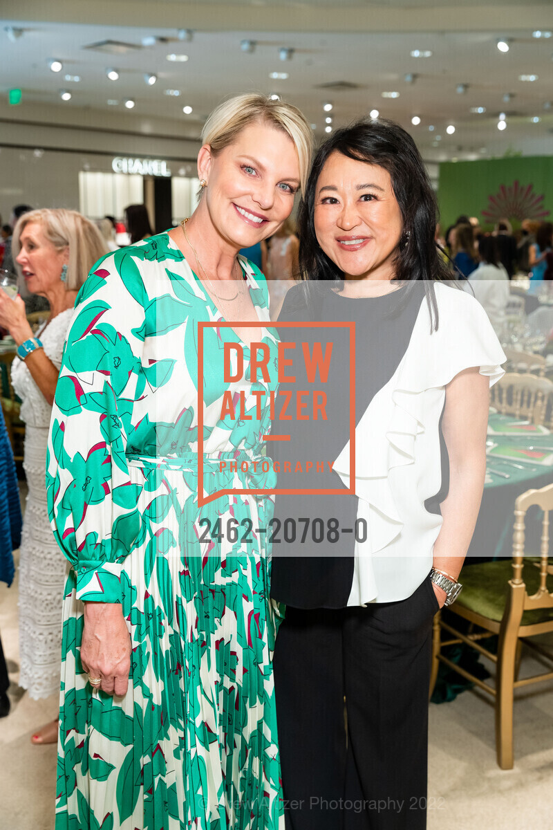 Heather Steinbock, Jeannette Ishibashi, SF Opera Guild and Neiman Marcus San Francisco Present Carolina Herrera w/Special Appearance by Creative Director Wes Gordon, Neiman Marcus. 150 Stockton, May 11th, 2022, Photo #2462-20708-0 Heather Steinbock, Jeannette Ishibashi, Photo #2462-20708-0