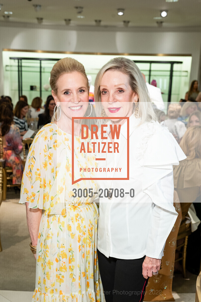 Lisa Goldman, Barbara Brown, SF Opera Guild and Neiman Marcus San Francisco Present Carolina Herrera w/Special Appearance by Creative Director Wes Gordon, Neiman Marcus. 150 Stockton, May 11th, 2022, Photo #3005-20708-0 Lisa Goldman, Barbara Brown, Photo #3005-20708-0