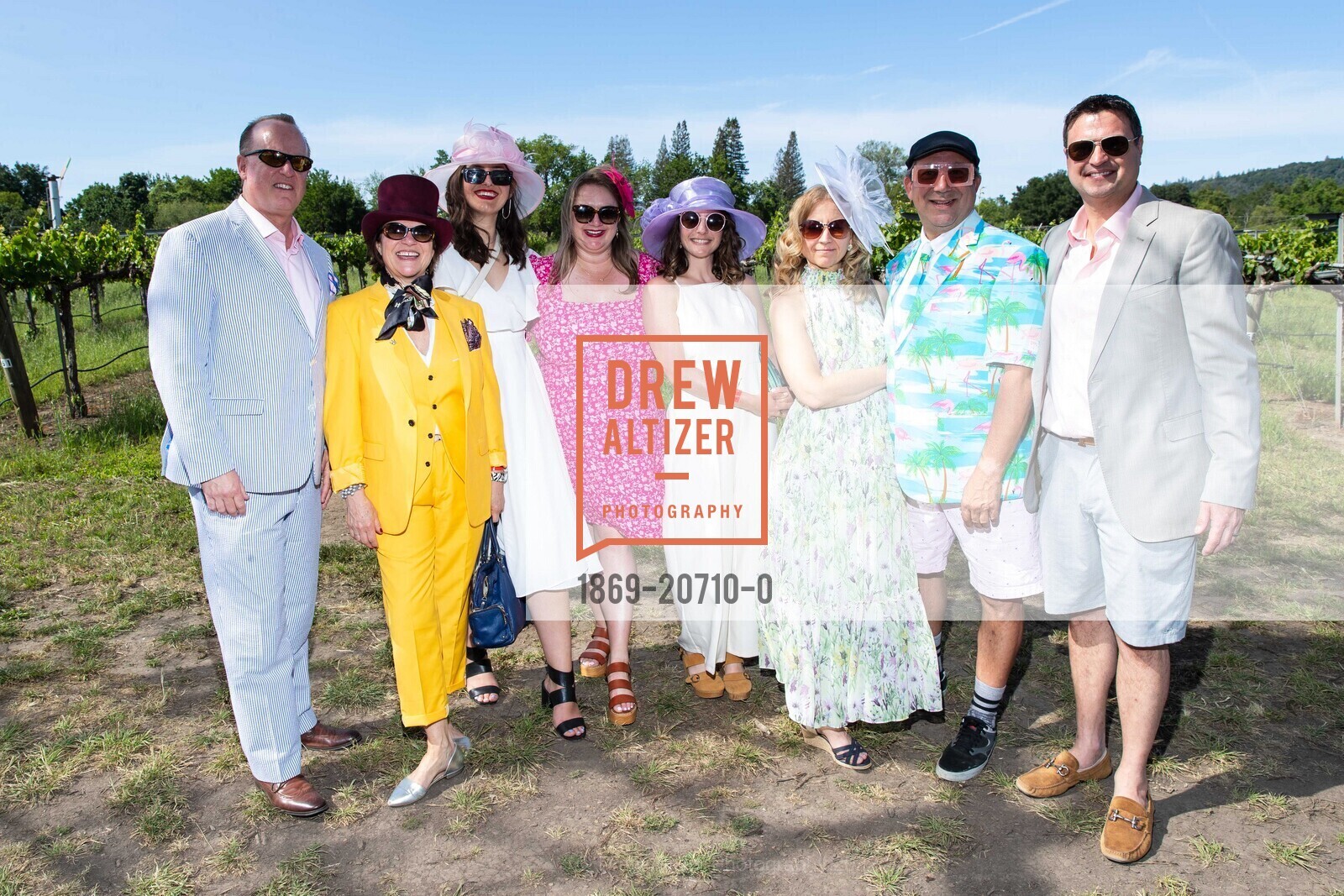Buzz Lawson, Gilian Handelman, Erin Dupree, Ana Coumes, Zoey Jones, Michelle Batcoff, Kendall Jackson hosts a Kentucky Derby Party 2022, Kendall Jackson Winery, May 7th, 2022, Photo #1869-20710-0 Buzz Lawson, Gilian Handelman, Erin Dupree, Ana Coumes, Zoey Jones, Michelle Batcoff, Photo #1869-20710-0