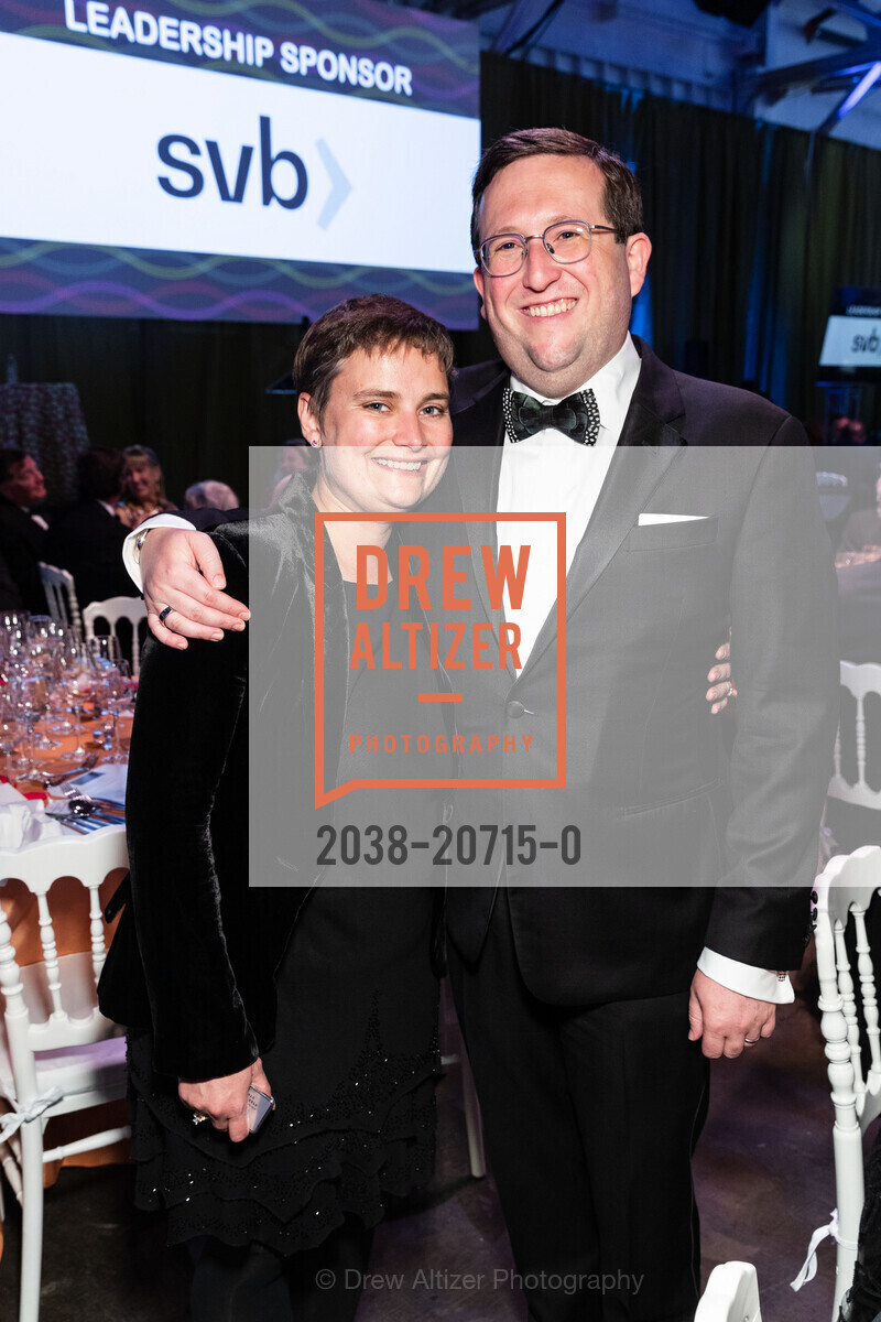 Emily Glick, Sam Glick, Star Chefs and Vintners Gala 2022 Meals on Wheels San Francisco, Fort Mason Festival Pavillion, Photo #2038-20715-0 Emily Glick, Sam Glick, Photo #2038-20715-0
