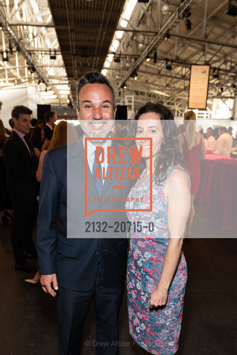 Matt Brown, Rayna Caplan, Star Chefs and Vintners Gala 2022 Meals on Wheels San Francisco, Fort Mason Festival Pavillion, Photo #2132-20715-0 Matt Brown, Rayna Caplan, Photo #2132-20715-0