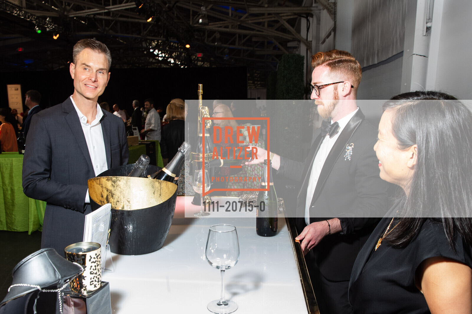 Austin John, Anna Miranda, Star Chefs and Vintners Gala 2022 Meals on Wheels San Francisco, Fort Mason Festival Pavillion, Photo #1111-20715-0 Austin John, Anna Miranda, Photo #1111-20715-0