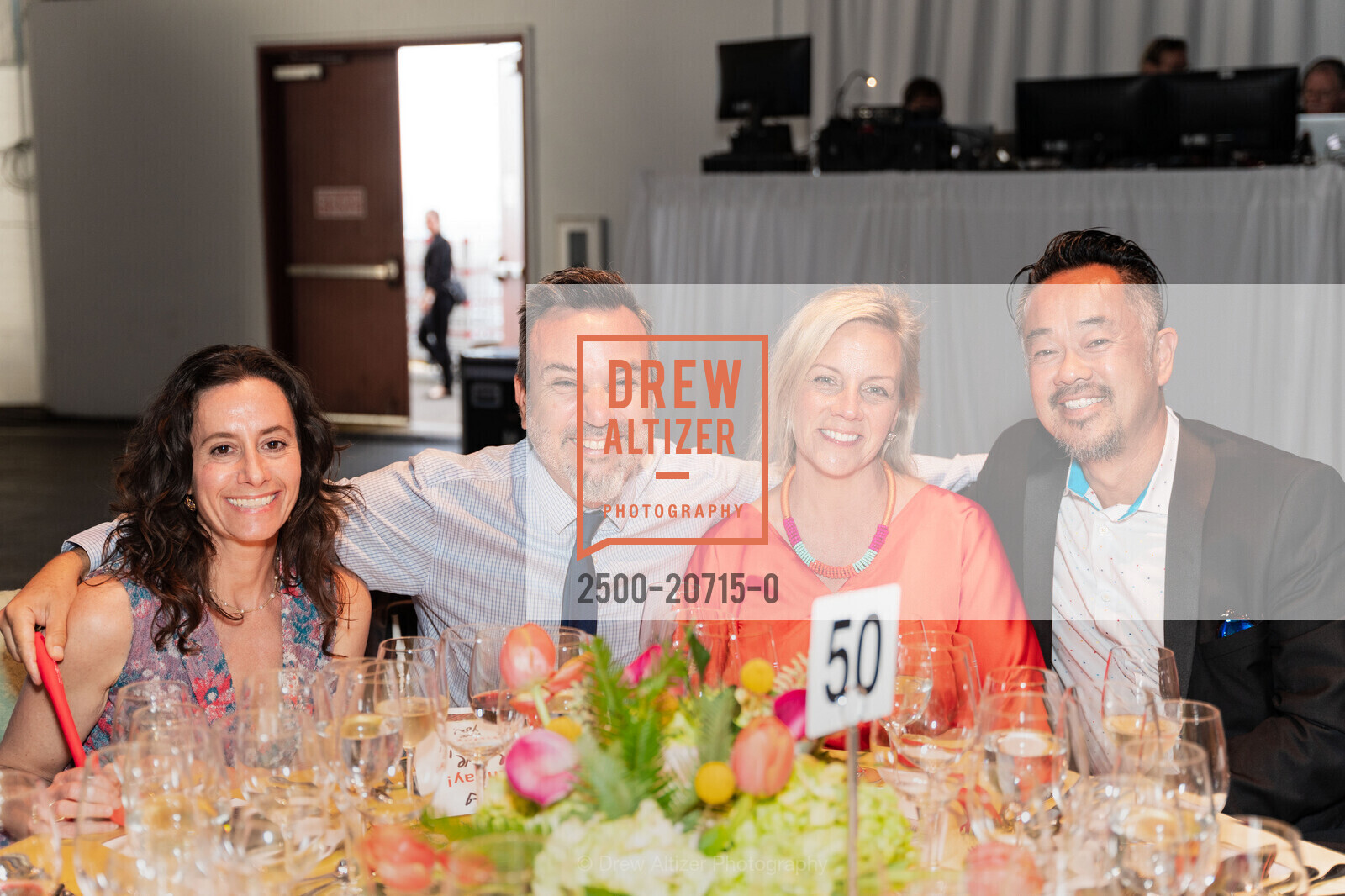 Rayna Caplan, Matt Brown, Nicole Yee, Kingman Yee, Star Chefs and Vintners Gala 2022 Meals on Wheels San Francisco, Fort Mason Festival Pavillion, Photo #2500-20715-0 Rayna Caplan, Matt Brown, Nicole Yee, Kingman Yee, Photo #2500-20715-0