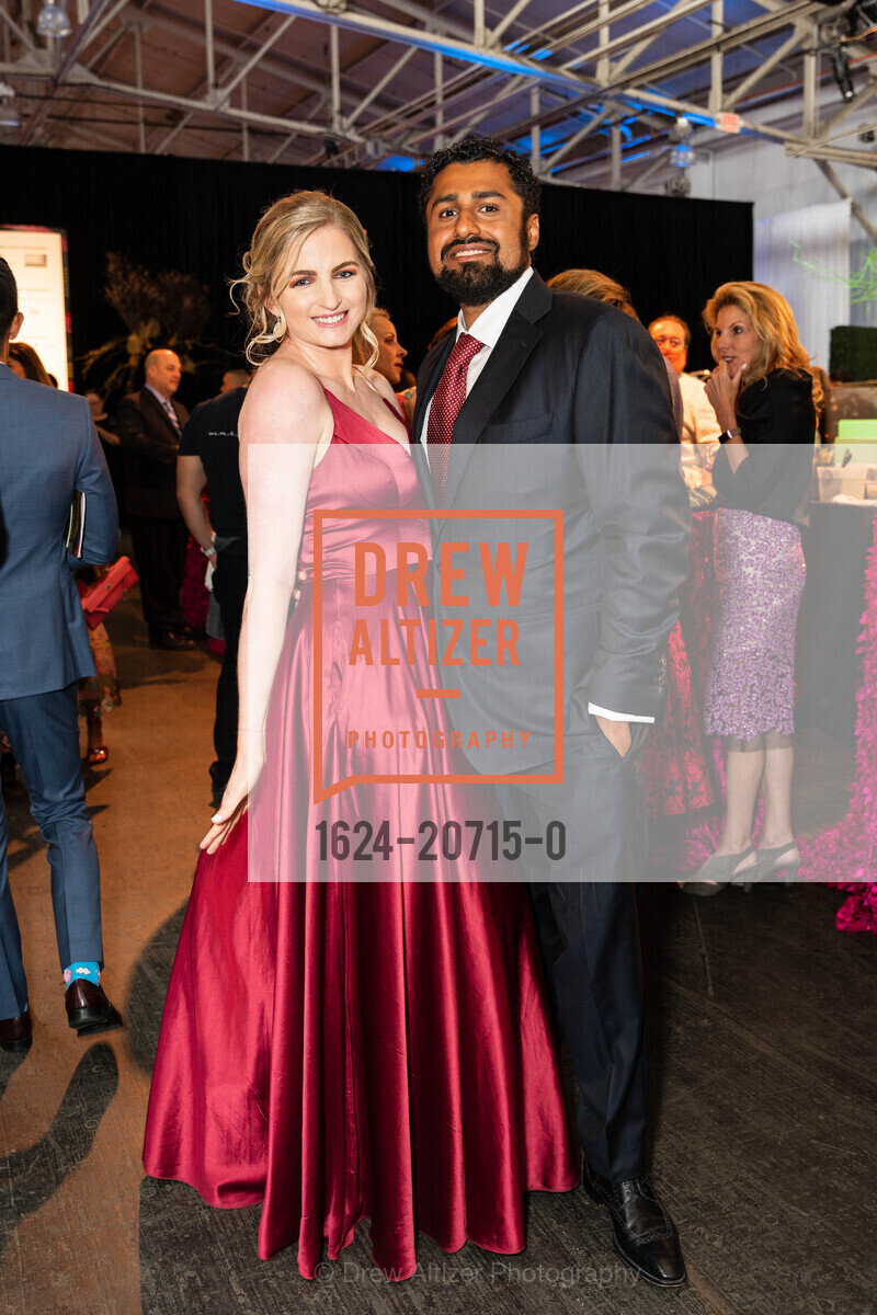 Morgan Smith, Sargun Dhillon, Star Chefs and Vintners Gala 2022 Meals on Wheels San Francisco, Fort Mason Festival Pavillion, Photo #1624-20715-0 Morgan Smith, Sargun Dhillon, Photo #1624-20715-0