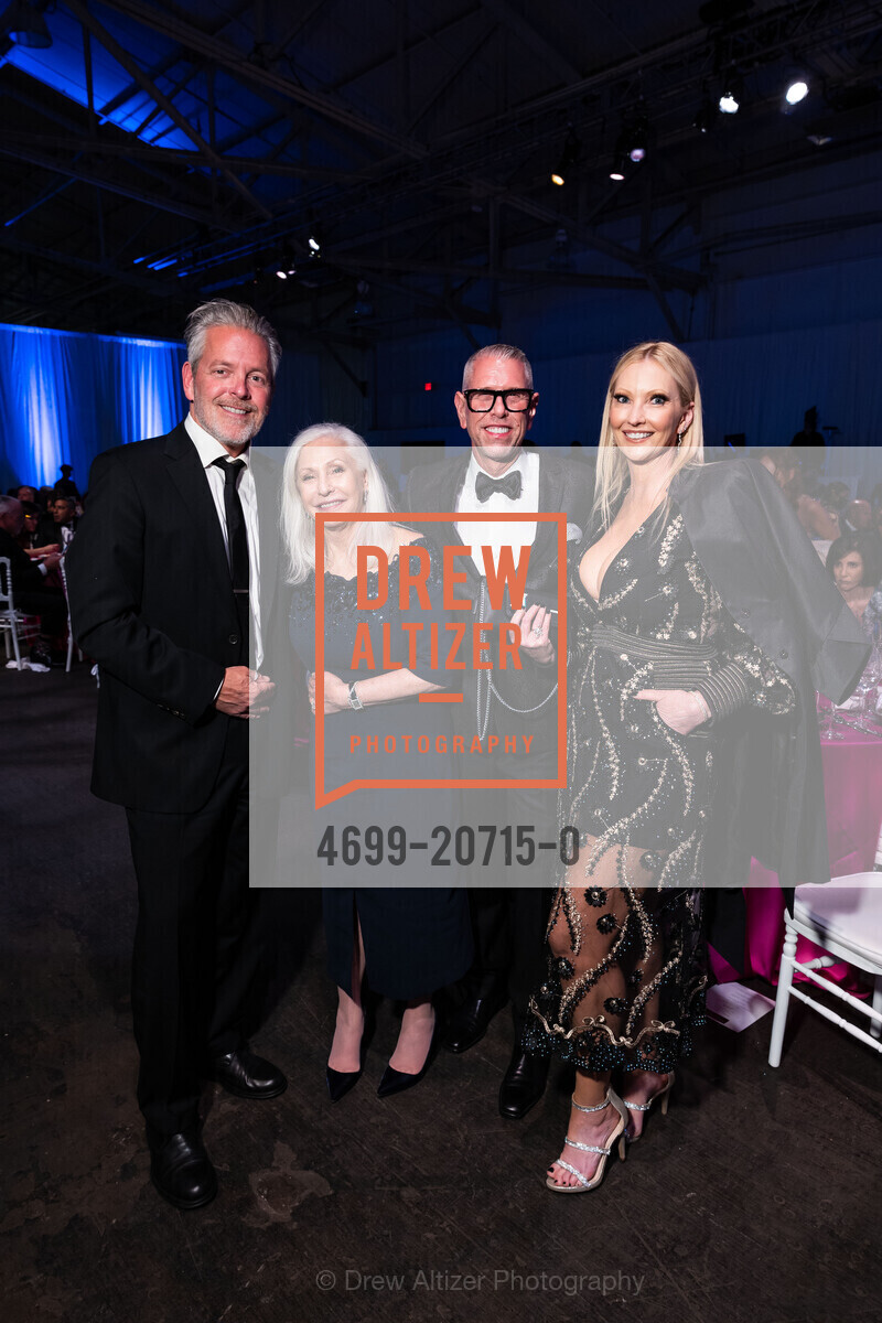 John Reinert, Leslie Gibin, Andrew Freeman, Jennifer Levine, Star Chefs and Vintners Gala 2022 Meals on Wheels San Francisco, Fort Mason Festival Pavillion, Photo #4699-20715-0 John Reinert, Leslie Gibin, Andrew Freeman, Jennifer Levine, Photo #4699-20715-0