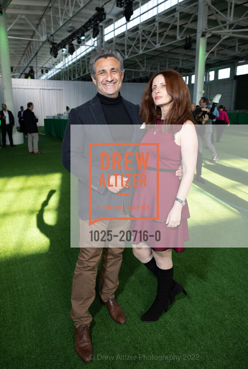 Stan Chudnovsky, Rimma Budnitskaya, Tipping Point Benefit 2022, San Francisco. San Francisco, May 12th, 2022, Photo #1025-20716-0 Stan Chudnovsky, Rimma Budnitskaya, Photo #1025-20716-0
