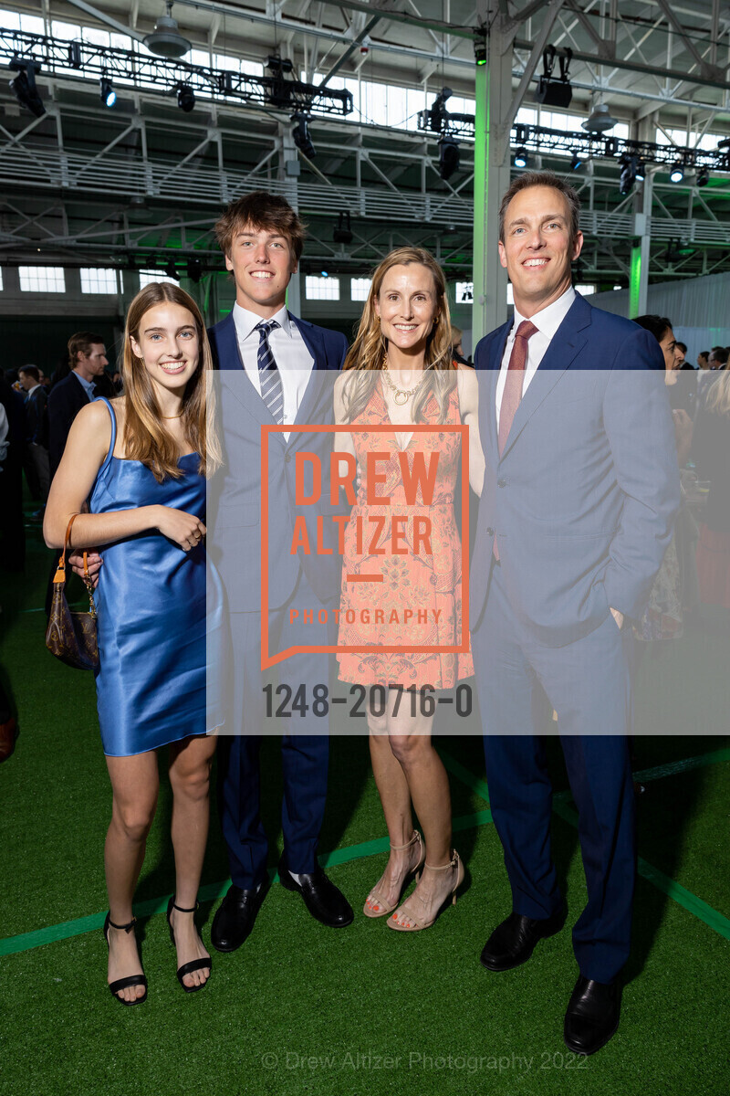 Julia Perkins, Will Perkins, Sabrina Perkins, Alec Perkins, Tipping Point Benefit 2022, San Francisco. San Francisco, May 12th, 2022, Photo #1248-20716-0 Julia Perkins, Will Perkins, Sabrina Perkins, Alec Perkins, Photo #1248-20716-0