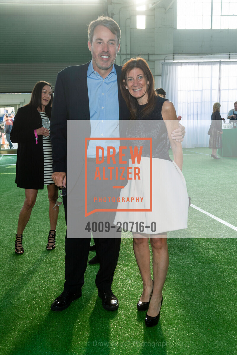 Michelle Gill, Brian Davis, Tipping Point Benefit 2022, San Francisco. San Francisco, May 12th, 2022, Photo #4009-20716-0 Michelle Gill, Brian Davis, Photo #4009-20716-0