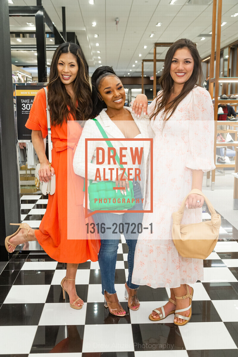 Kristen Lui, Ariel Jackson, Amy Gruenhagen, Bloomingdales' Valley Fair Grande Re-Opening, Bloomingdaile's. 2847 Stevens Creek Blvd, Photo #1316-20720-1 Kristen Lui, Ariel Jackson, Amy Gruenhagen, Photo #1316-20720-1