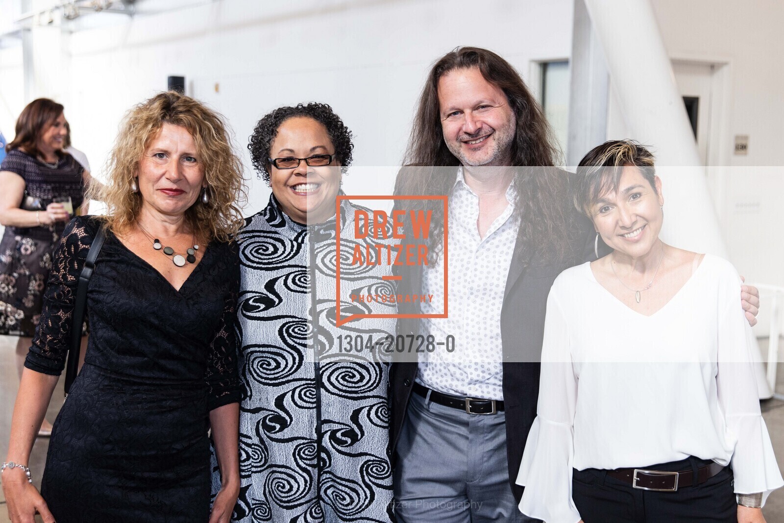 Helen Shanks, Julie Lythcott-Haims, Dan Lythcott-Haims, Taryn Curiel, California College of the Arts Gala, California College of the Arts. 1111 8th St, Photo #1304-20728-0 Helen Shanks, Julie Lythcott-Haims, Dan Lythcott-Haims, Taryn Curiel, Photo #1304-20728-0