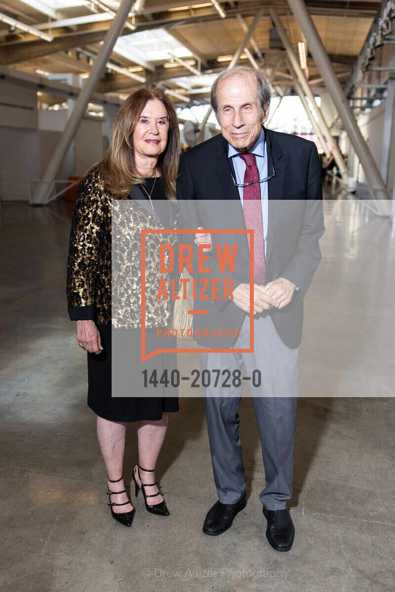 Leslie Krasny, Michael Krasny, California College of the Arts Gala, California College of the Arts. 1111 8th St, Photo #1440-20728-0 Leslie Krasny, Michael Krasny, Photo #1440-20728-0