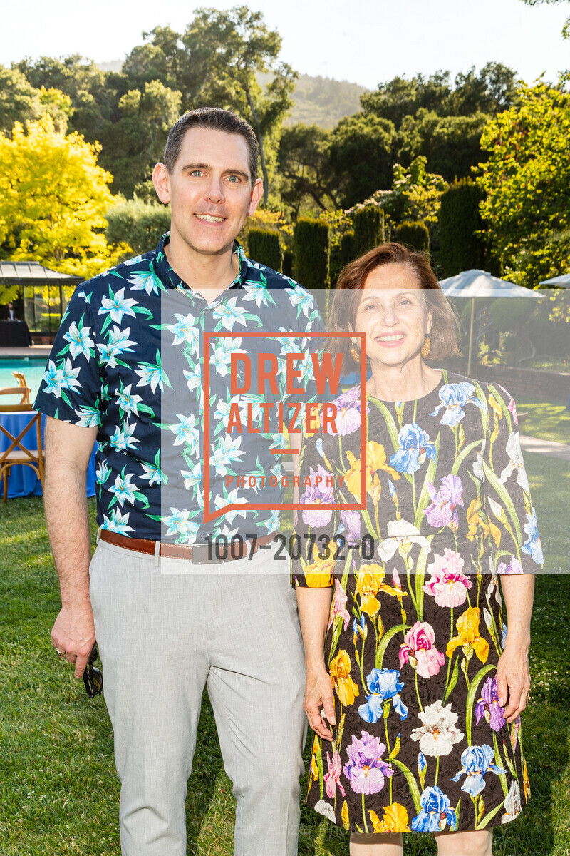 Kyle Polite, Linda Burch, Photo #1007-20732-0