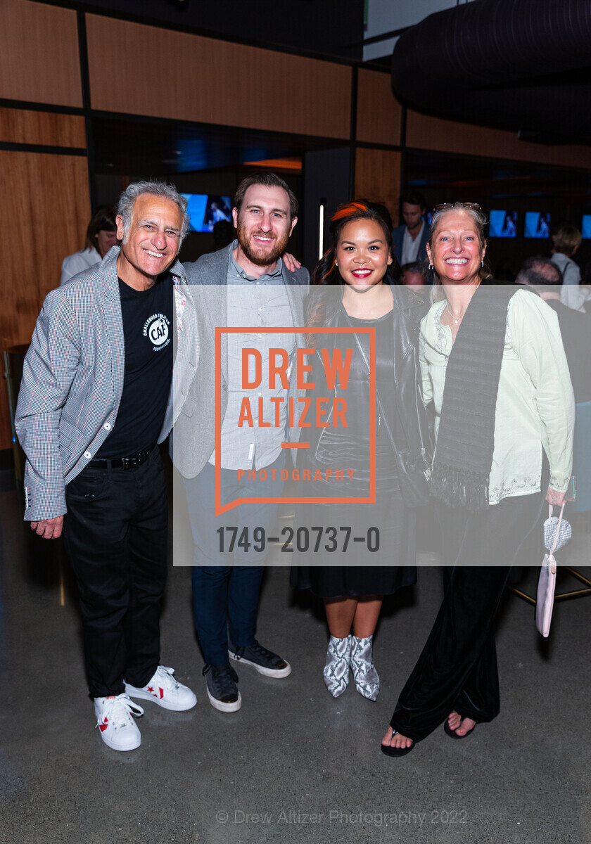 Bob Babbitt, Derek Gould, Andrea Gould, Heidi Janzen, Celebration of Heart - Challenged Athletes Foundation 2022, Chase Center, May 19th, 2022, Photo #1749-20737-0 Bob Babbitt, Derek Gould, Andrea Gould, Heidi Janzen, Photo #1749-20737-0