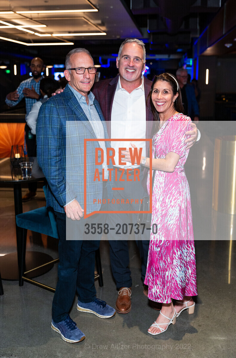 Alan Shanken, Robert Kadesh, Stacy Kadesh, Celebration of Heart - Challenged Athletes Foundation 2022, Chase Center, May 19th, 2022, Photo #3558-20737-0 Alan Shanken, Robert Kadesh, Stacy Kadesh, Photo #3558-20737-0