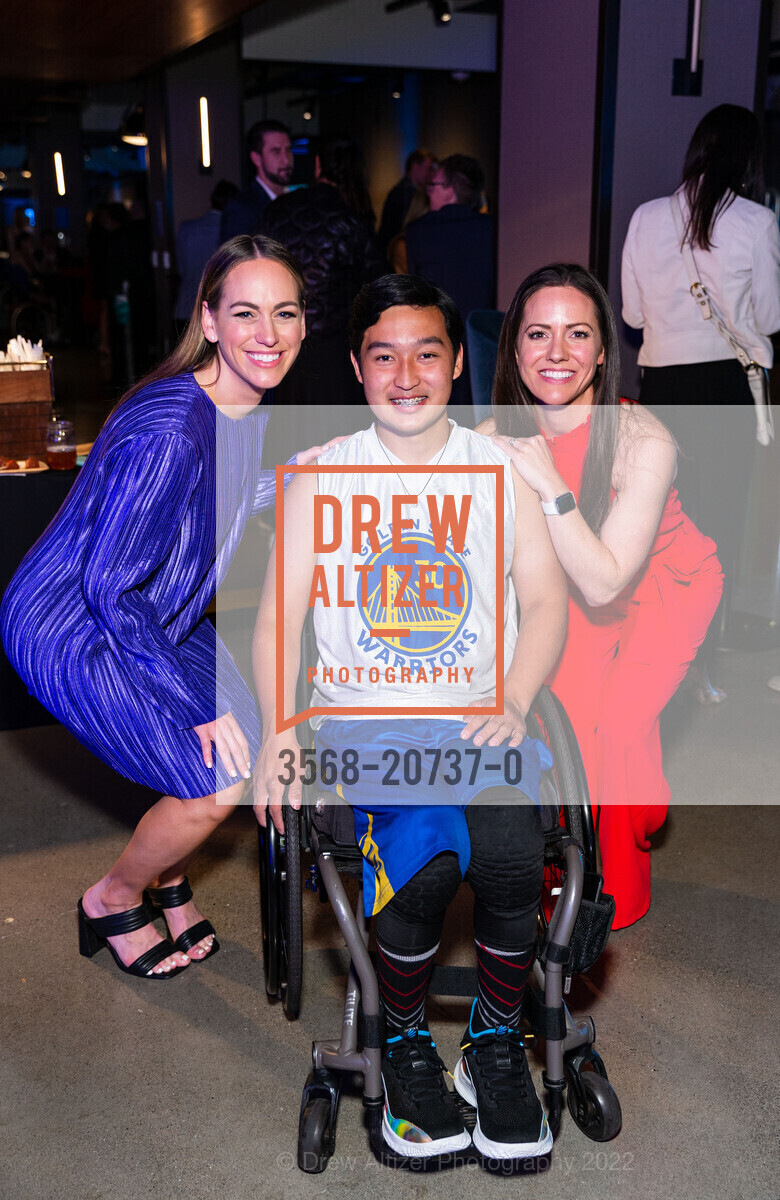 Laura Britt, Brandon Louie, Therese Vinal, Celebration of Heart - Challenged Athletes Foundation 2022, Chase Center, May 19th, 2022, Photo #3568-20737-0 Laura Britt, Brandon Louie, Therese Vinal, Photo #3568-20737-0
