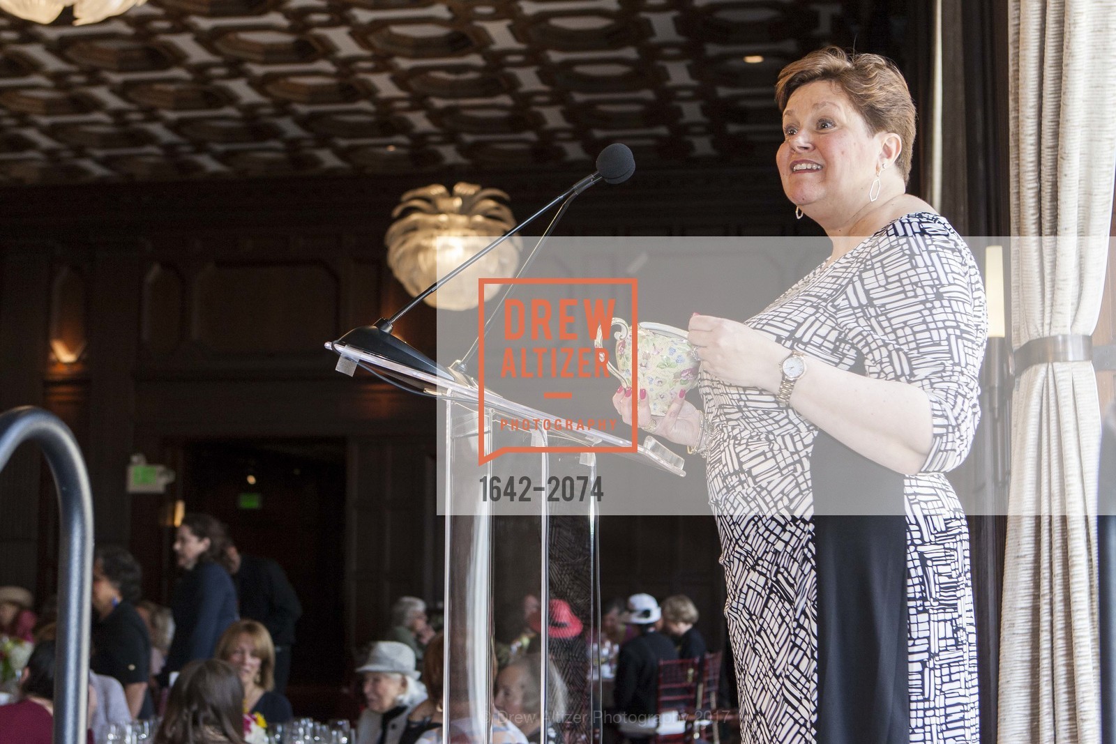 Tammy Braas-Hill, San Francisco Garden Club LAND OF FLOWERS, Julia Morgan Ballroom. 465 California Street 15th Floor, April 25th, 2017, Photo #1642-2074 Tammy Braas-Hill, Photo #1642-2074