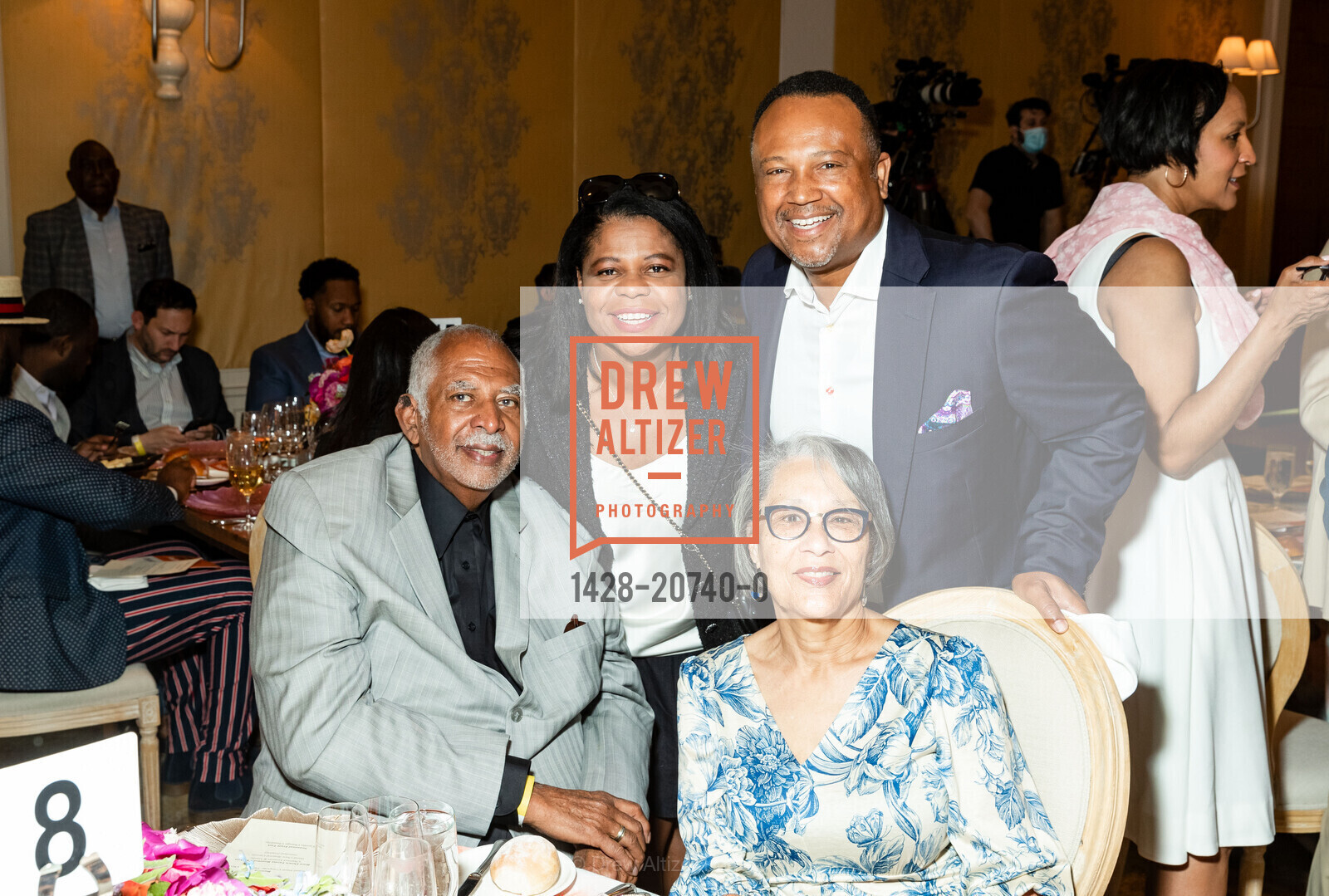 Barry Lawson Williams, Lalita Tademy, Joe Hurd, Culture Shifting Awards 2022, Rosewood Sand Hill. 2825 Sand Hill Rd, Menlo Park, CA 94025, May 22nd, 2022, Photo #1428-20740-0 Barry Lawson Williams, Lalita Tademy, Joe Hurd, Photo #1428-20740-0