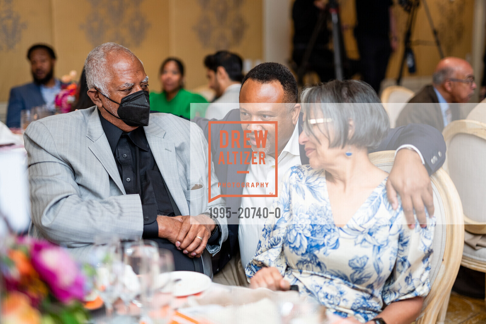Barry Lawson Williams, Joe Hurd, Lalita Tademy, Culture Shifting Awards 2022, Rosewood Sand Hill. 2825 Sand Hill Rd, Menlo Park, CA 94025, May 22nd, 2022, Photo #1995-20740-0 Barry Lawson Williams, Joe Hurd, Lalita Tademy, Photo #1995-20740-0