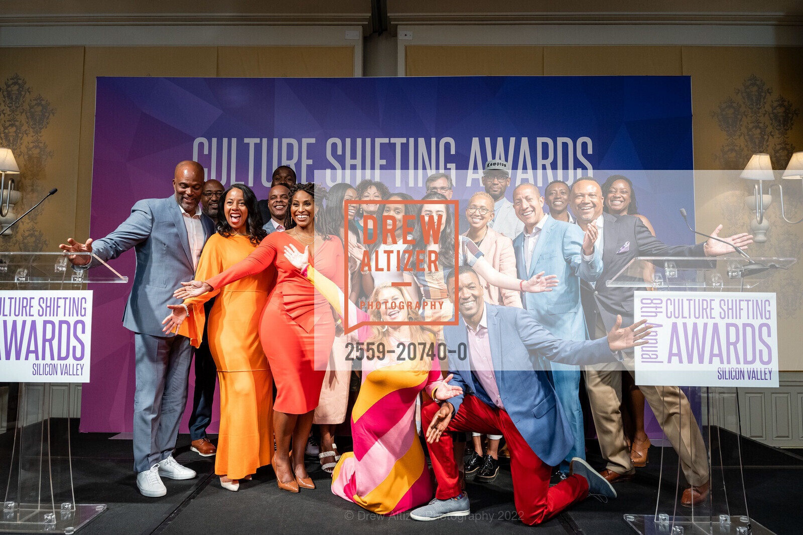 Chris Spencer, Anita Lynch, Jotaka Eaddy, Aisha Bowe, Scott Sandell, Andrea Hoffman, Valeria De Haro, Denmark West, Ivor Horn, Anthony D. Mays, Fred Rojo, Tim Muindi, Joe Hurd, Culture Shifting Awards 2022, Rosewood Sand Hill. 2825 Sand Hill Rd, Menlo Park, CA 94025, May 22nd, 2022, Photo #2559-20740-0 Chris Spencer, Anita Lynch, Jotaka Eaddy, Aisha Bowe, Scott Sandell, Andrea Hoffman, Valeria De Haro, Denmark West, Ivor Horn, Anthony D. Mays, Fred Rojo, Tim Muindi, Joe Hurd, Photo #2559-20740-0