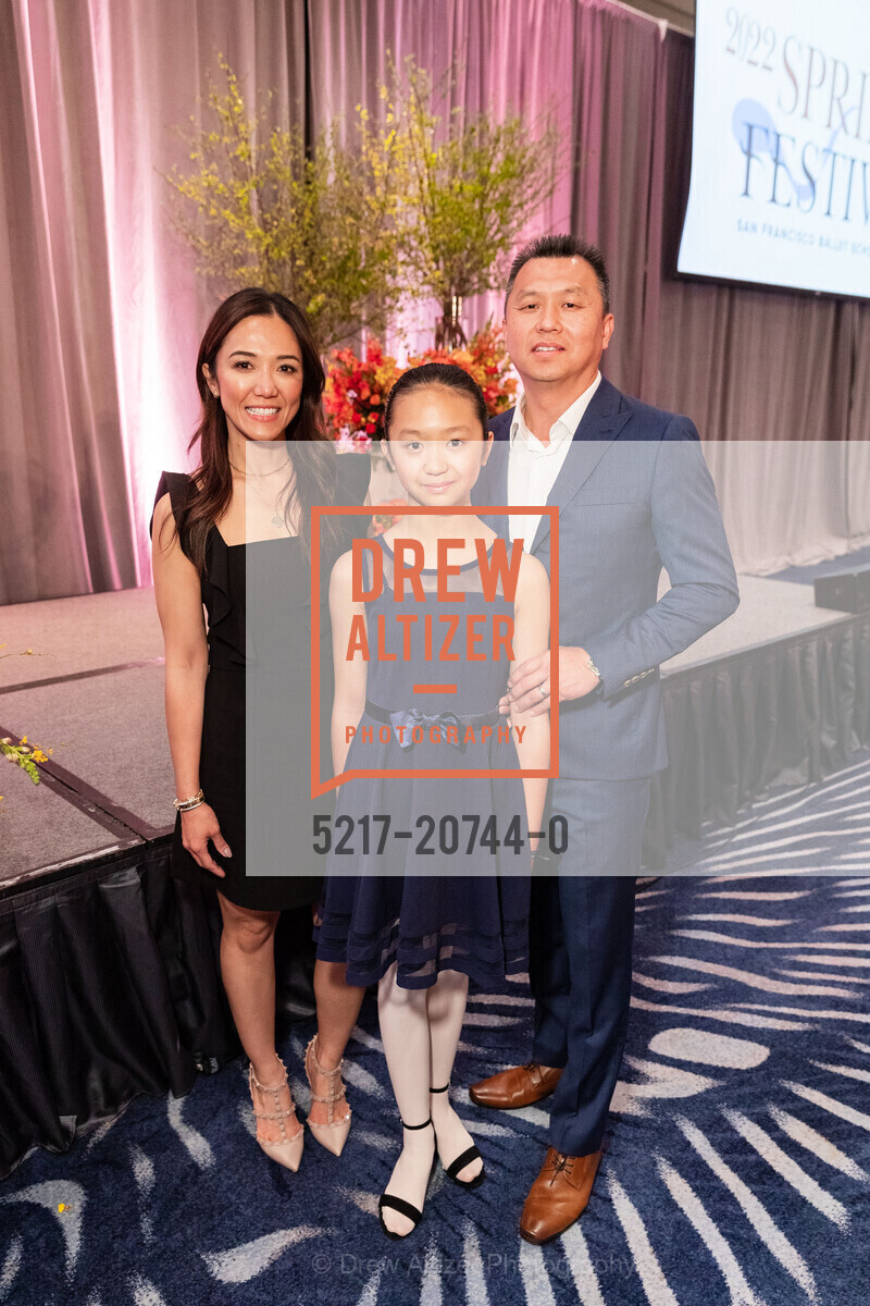 Diana Chu, Juliana Chu, Chan Chu, SF Ballet School 2022 Spring Festival, The Four Seasons. 757 Market St, Photo #5217-20744-0 Diana Chu, Juliana Chu, Chan Chu, Photo #5217-20744-0