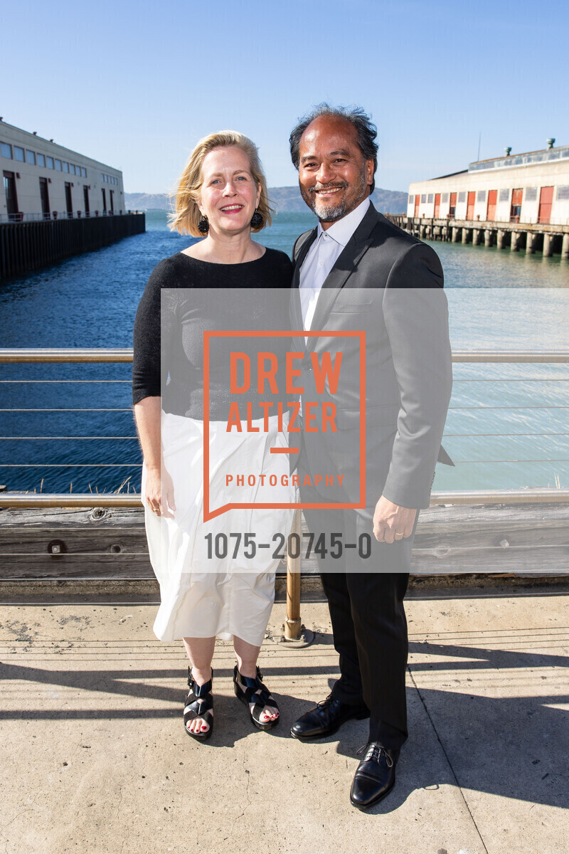 Marnie Burke, Rene De Guzman, Headlands Center for the Arts 15th Annual Benefit Art Auction, Fort Mason Center for Arts & Culture. 2 Marina Blvd, May 31st, 2022, Photo #1075-20745-0 Marnie Burke, Rene De Guzman, Photo #1075-20745-0