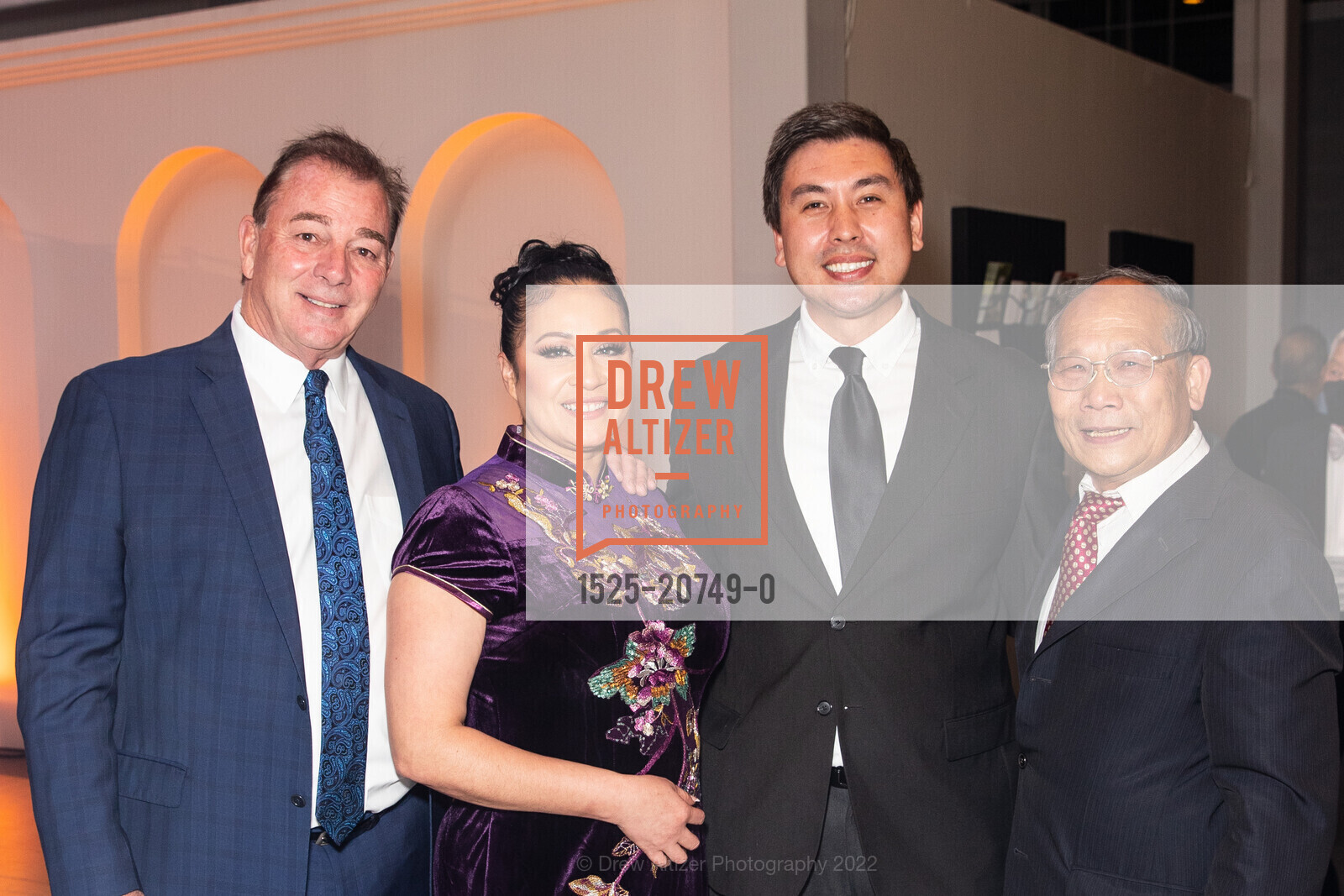Marc Corsi, Sylvia Munguia-Pittman, Robert Chiang, Chinese Hospital 123rd Anniversay Celebration, San Francisco Design Center Galleria. 101 Henry Adams St, June 2nd, 2022, Photo #1525-20749-0 Marc Corsi, Sylvia Munguia-Pittman, Robert Chiang, Photo #1525-20749-0