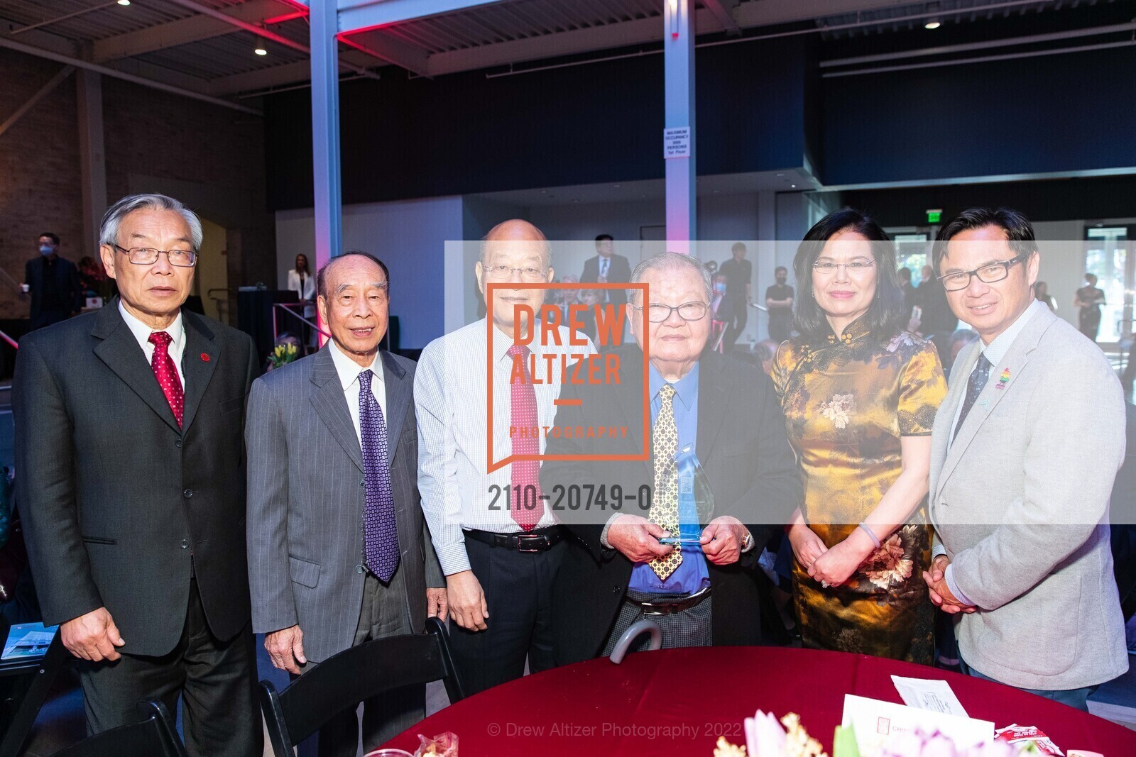 Kitman Chan, Kai Man Lee, Jian Zhang, Chinese Hospital 123rd Anniversay Celebration, San Francisco Design Center Galleria. 101 Henry Adams St, June 2nd, 2022, Photo #2110-20749-0 Kitman Chan, Kai Man Lee, Jian Zhang, Photo #2110-20749-0