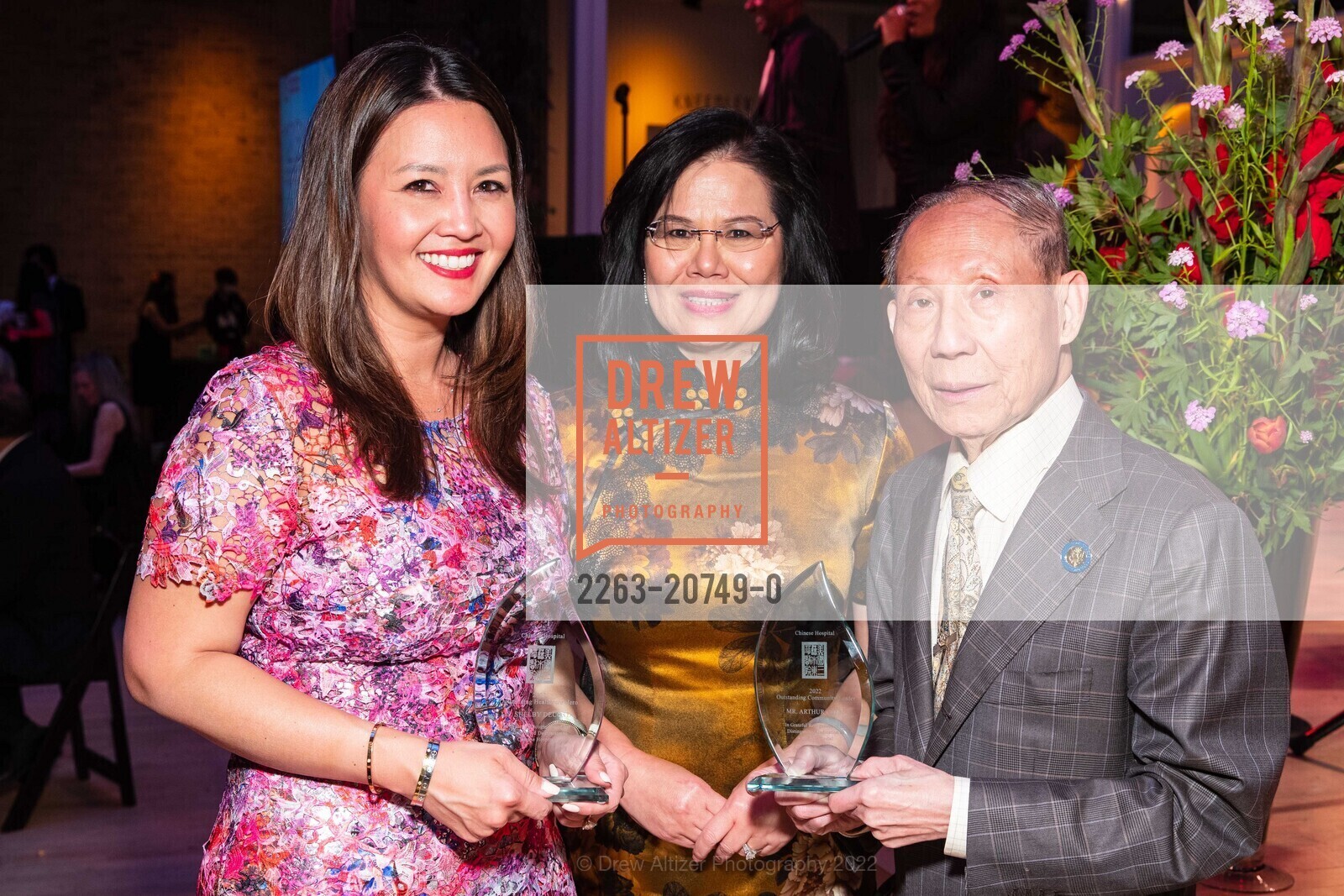 Shelby Decosta, Jian Zhang, Arthur Chan, Chinese Hospital 123rd Anniversay Celebration, San Francisco Design Center Galleria. 101 Henry Adams St, June 2nd, 2022, Photo #2263-20749-0 Shelby Decosta, Jian Zhang, Arthur Chan, Photo #2263-20749-0