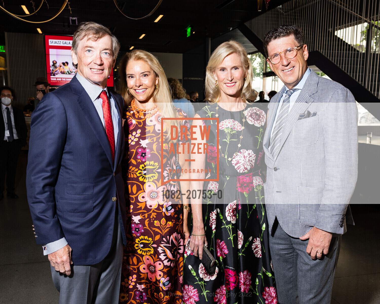 Ted Garner, Gail Boulton, Alison Mauzé, Mike Mauzé, SFJAZZ Gala Celebrating Wynton Marsalis, SFJAZZ Center. 201 Franklin Street, June 4th, 2022, Photo #1082-20753-0 Ted Garner, Gail Boulton, Alison Mauzé, Mike Mauzé, Photo #1082-20753-0